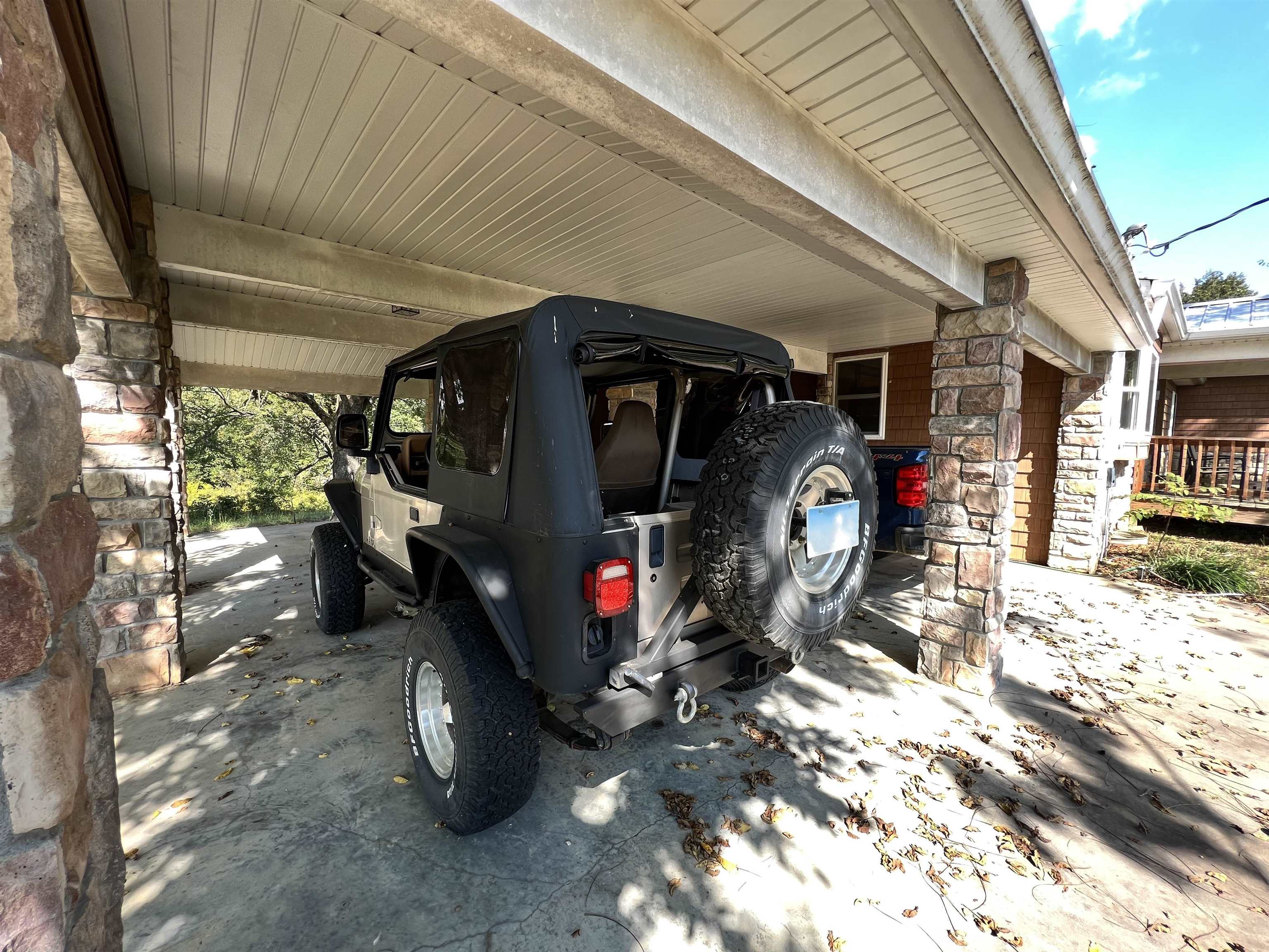 1676  Moonlight  Mammoth Spring, AR