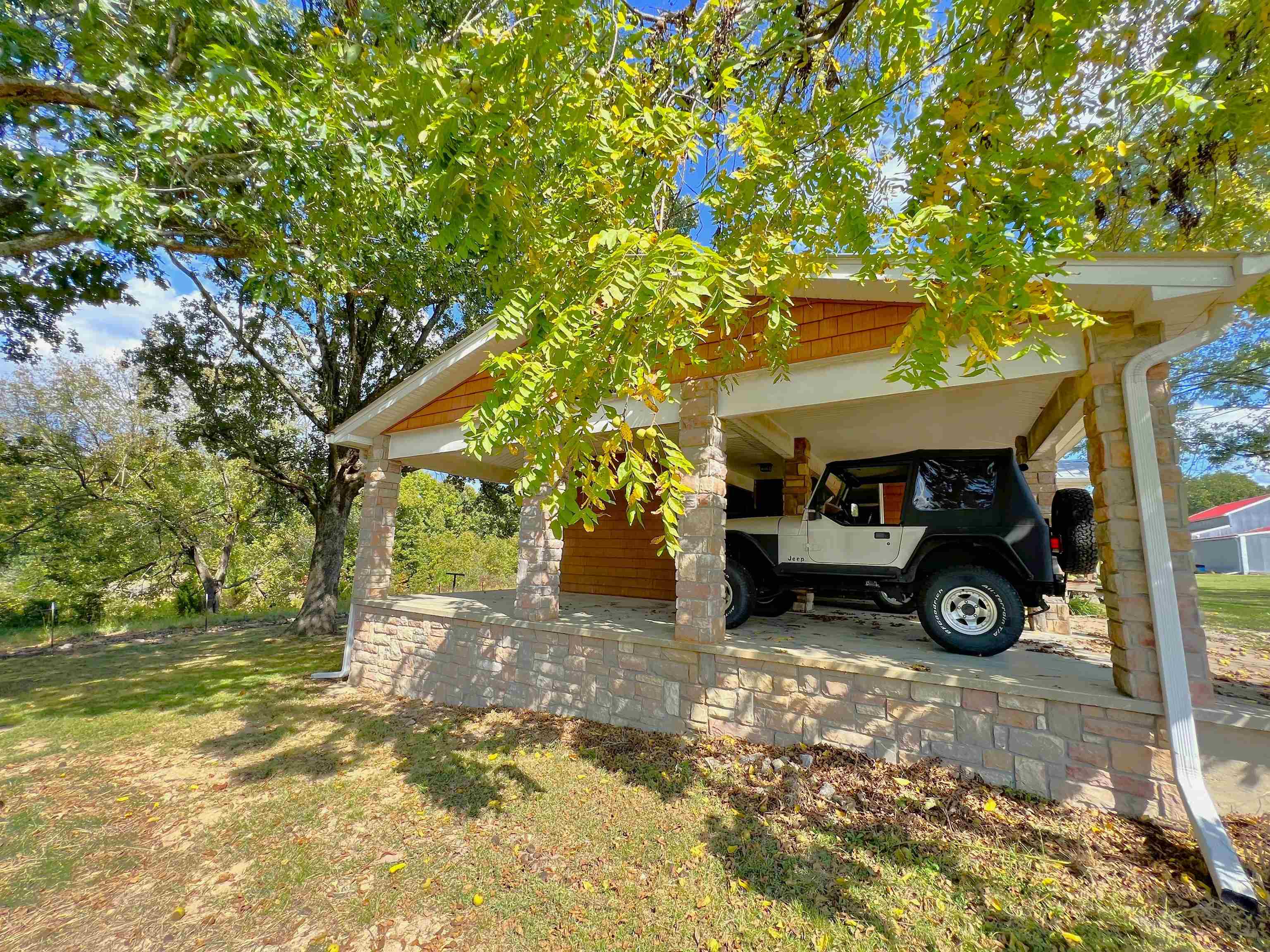 1676  Moonlight  Mammoth Spring, AR