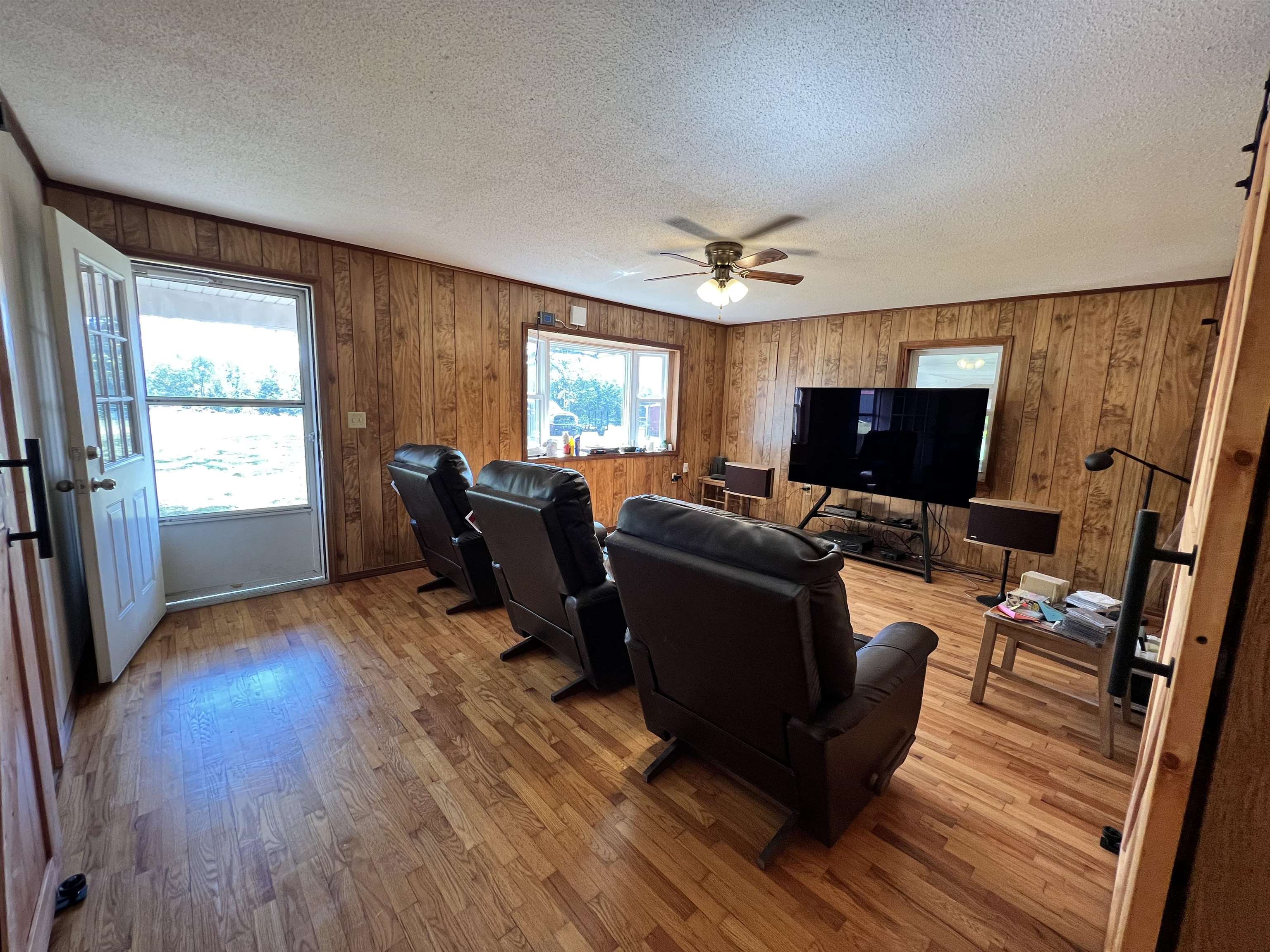 1676  Moonlight  Mammoth Spring, AR