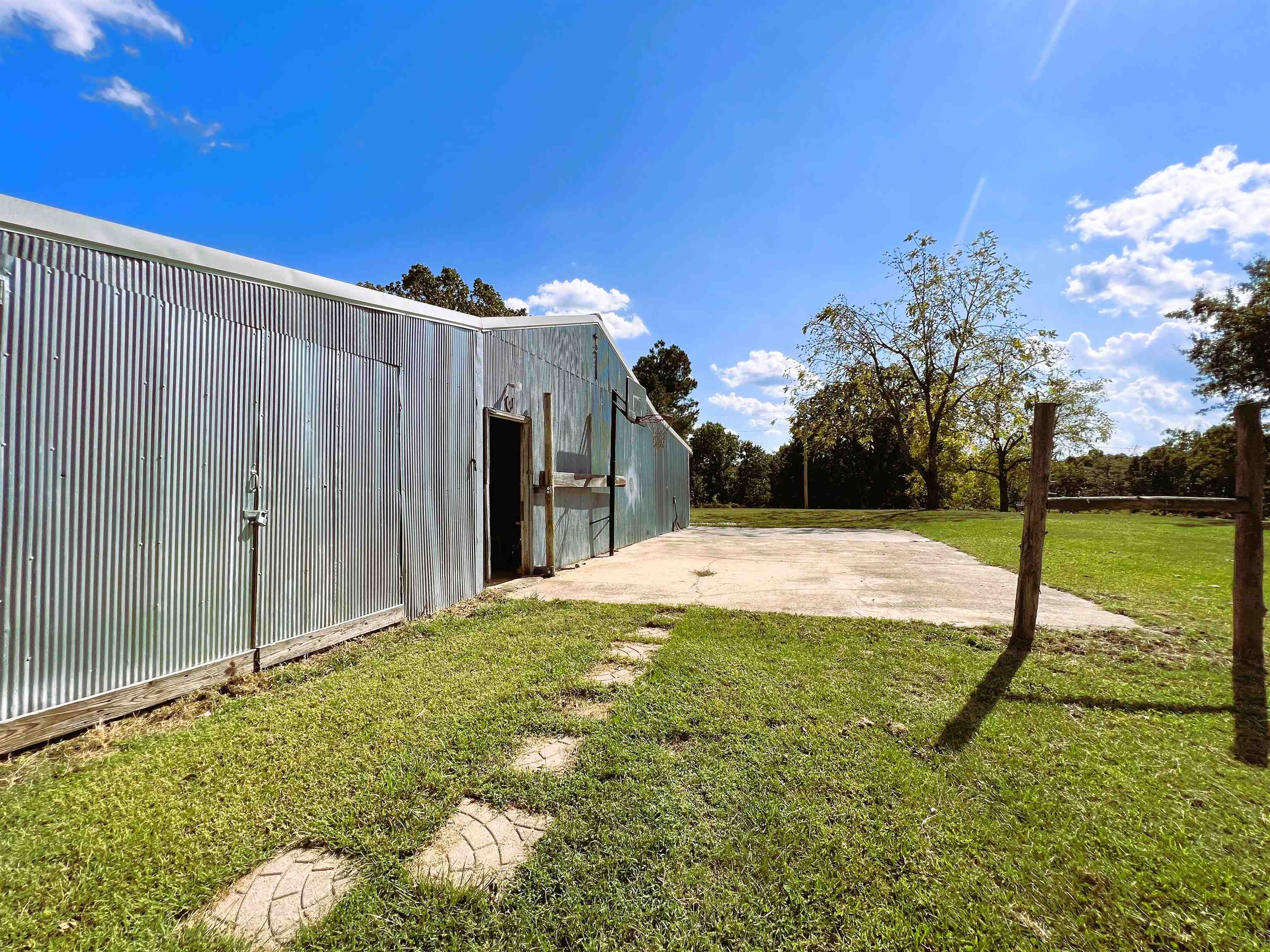 1676  Moonlight  Mammoth Spring, AR