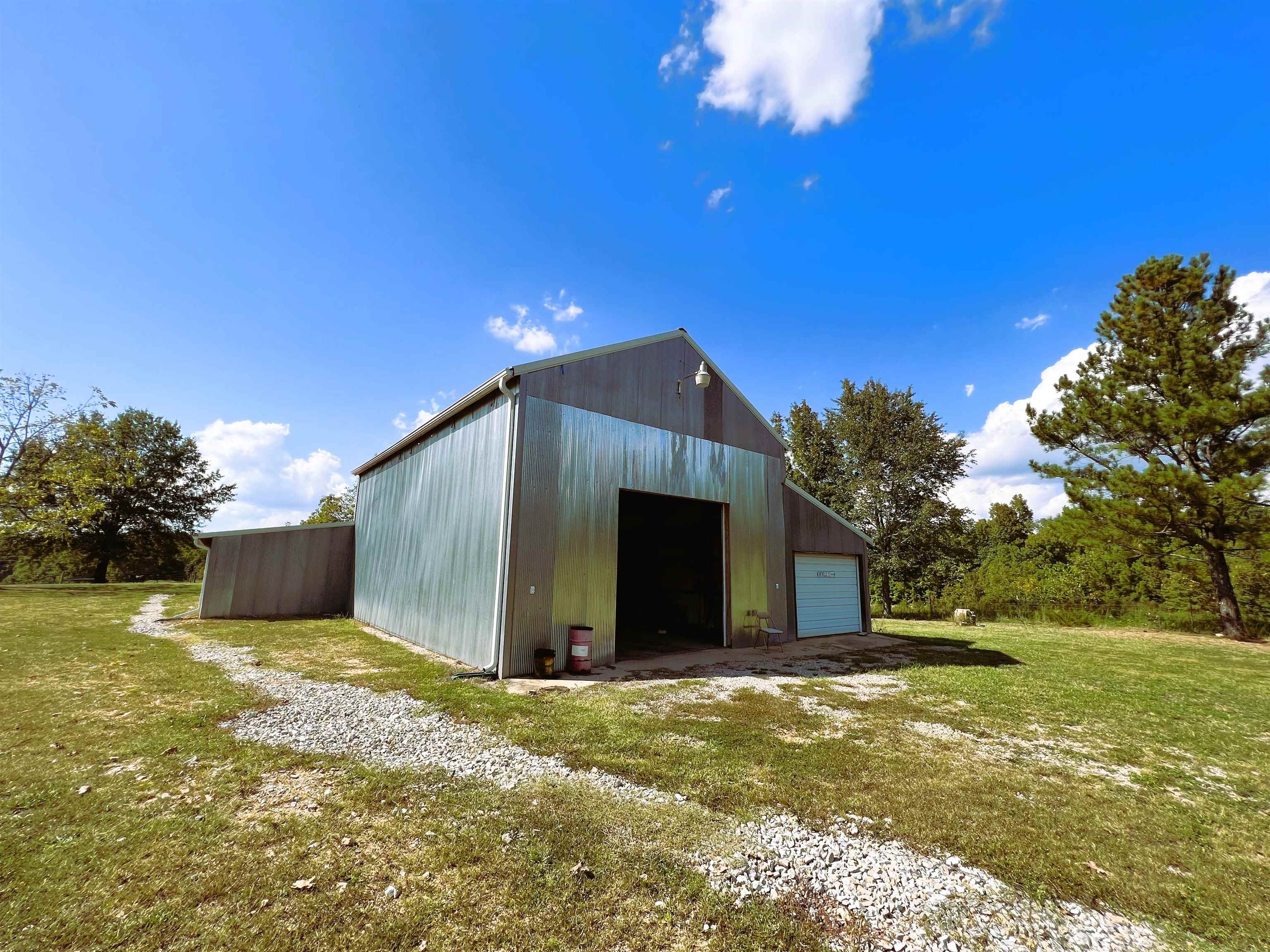 1676  Moonlight  Mammoth Spring, AR