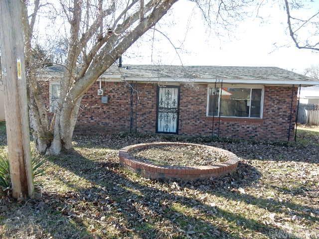 303  Ogden  Gideon, MO