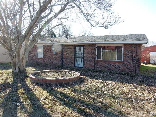 303  Ogden  Gideon, MO