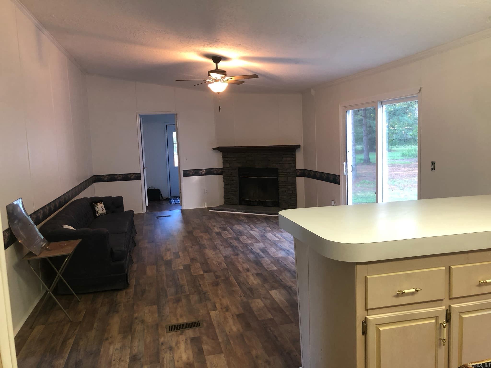 2320 E 8  Hamburg, AR
