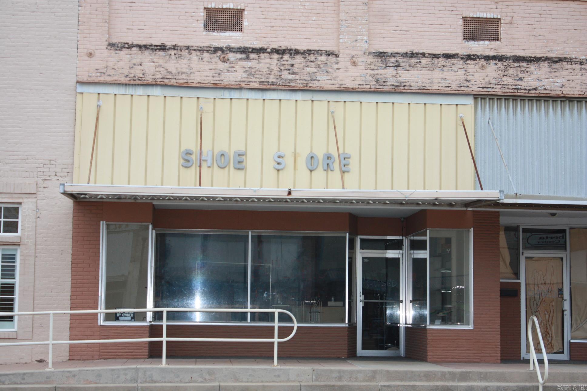112 S Main  Nashville, AR