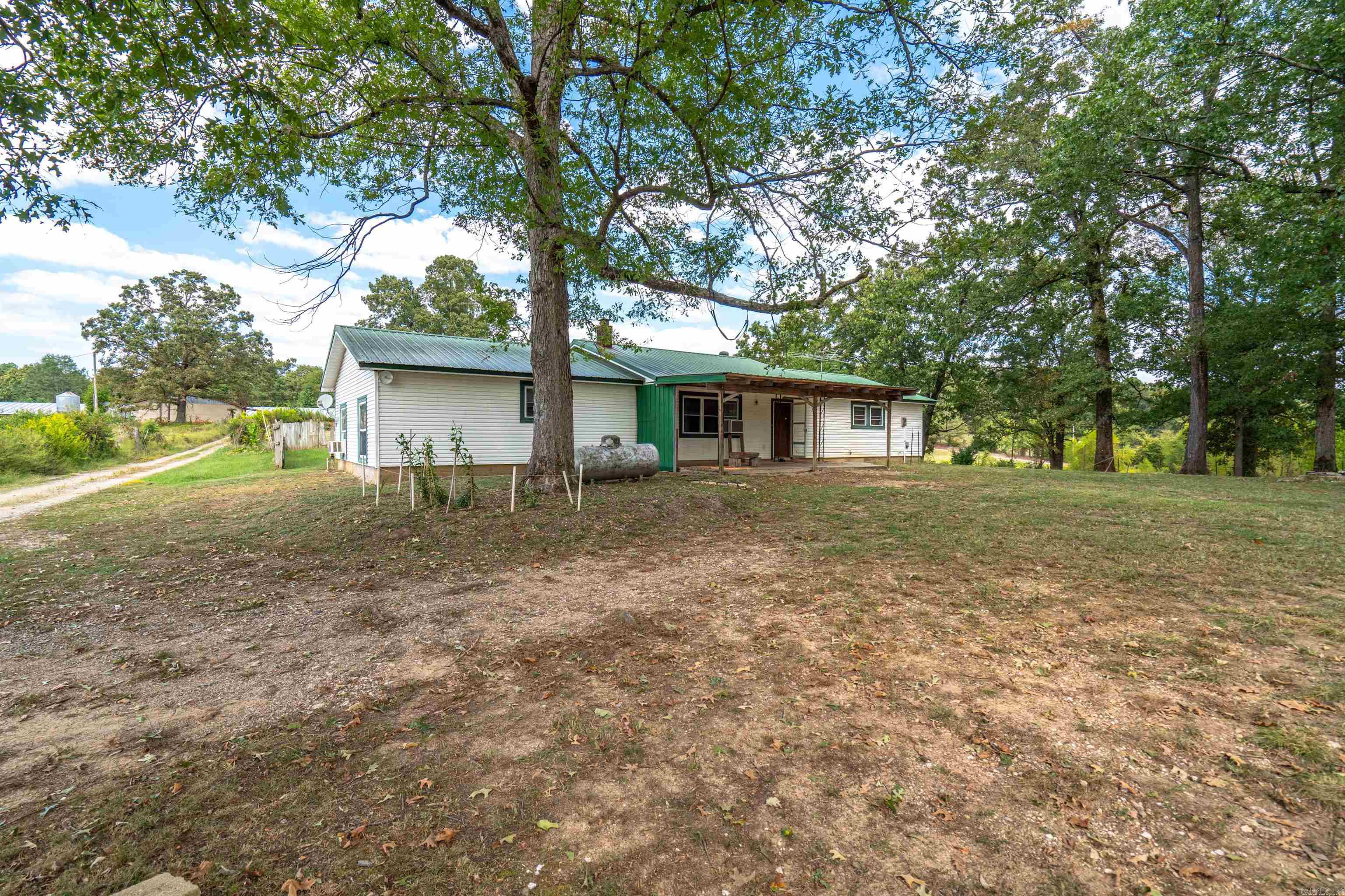 268 N Miles Road Bonnerdale, AR 71933