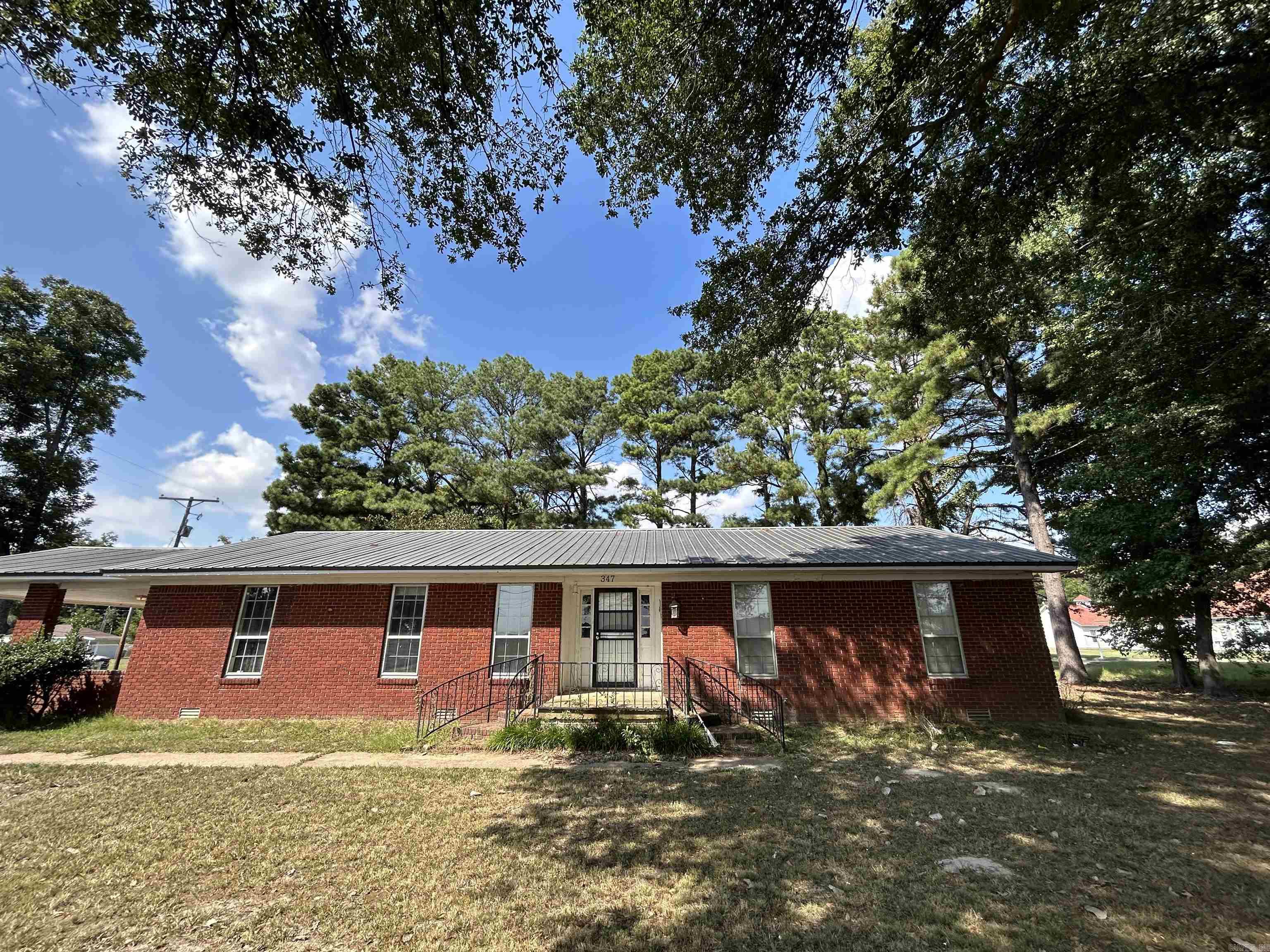 347 E Old Military Rd  Colt, AR