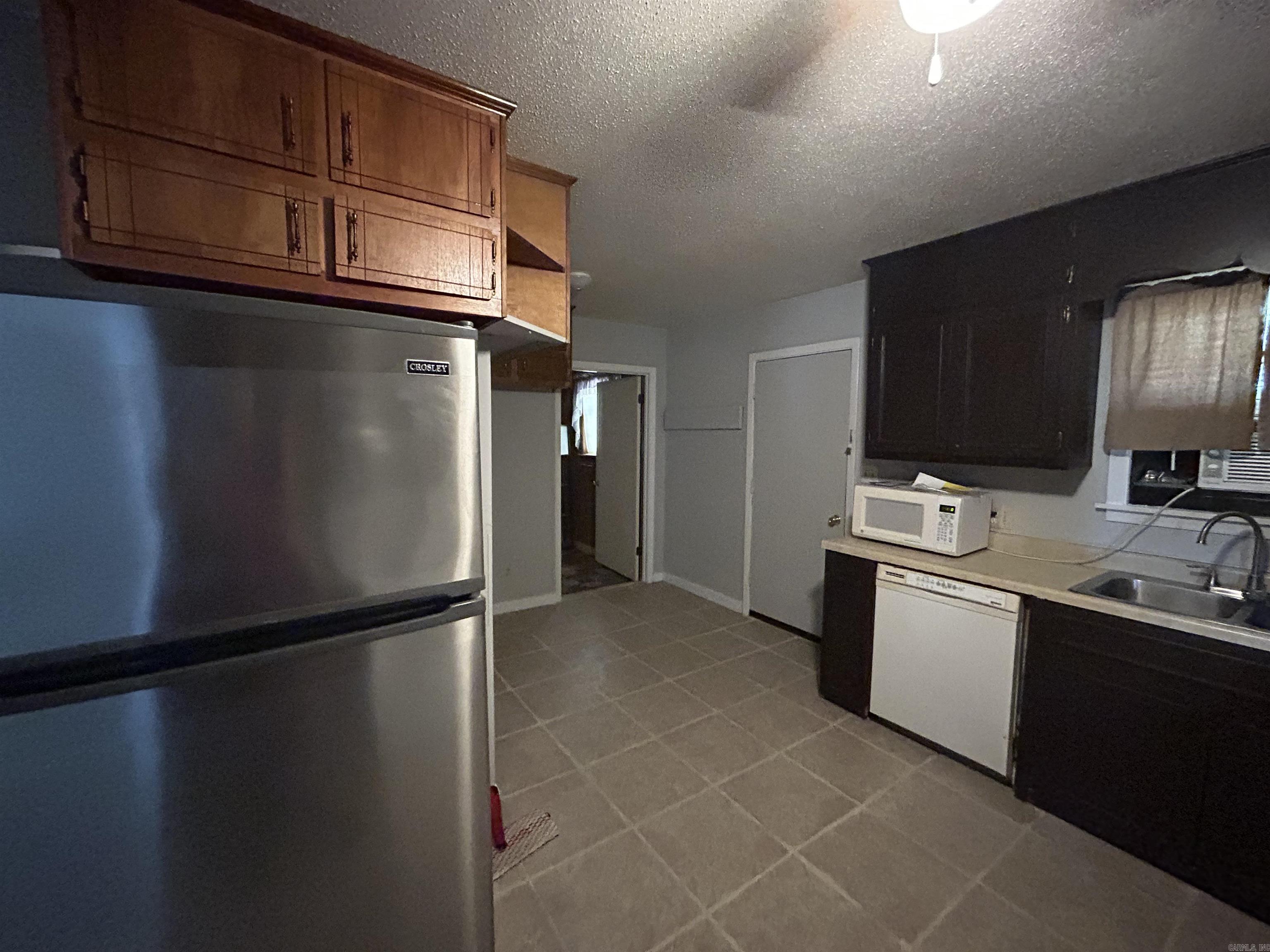 347 E Old Military Rd  Colt, AR