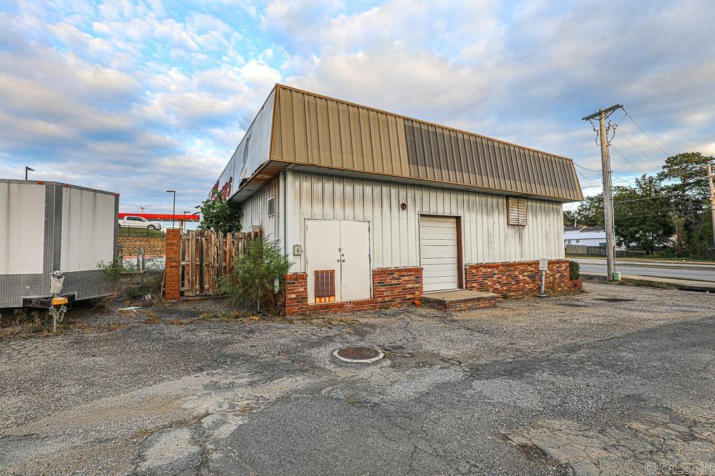 2126  Military Road  Benton, AR