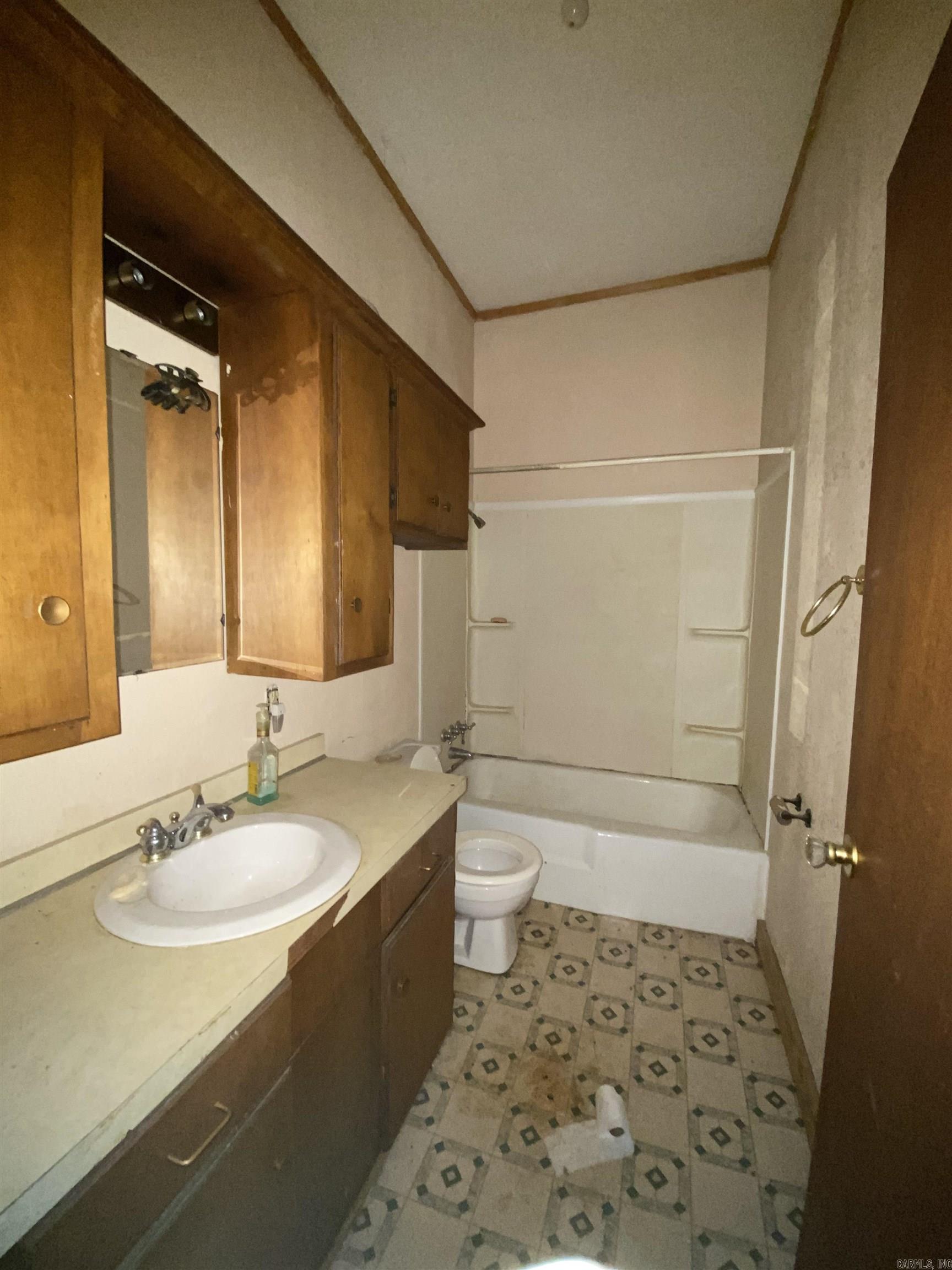 117 W Antioch St  Delight, AR