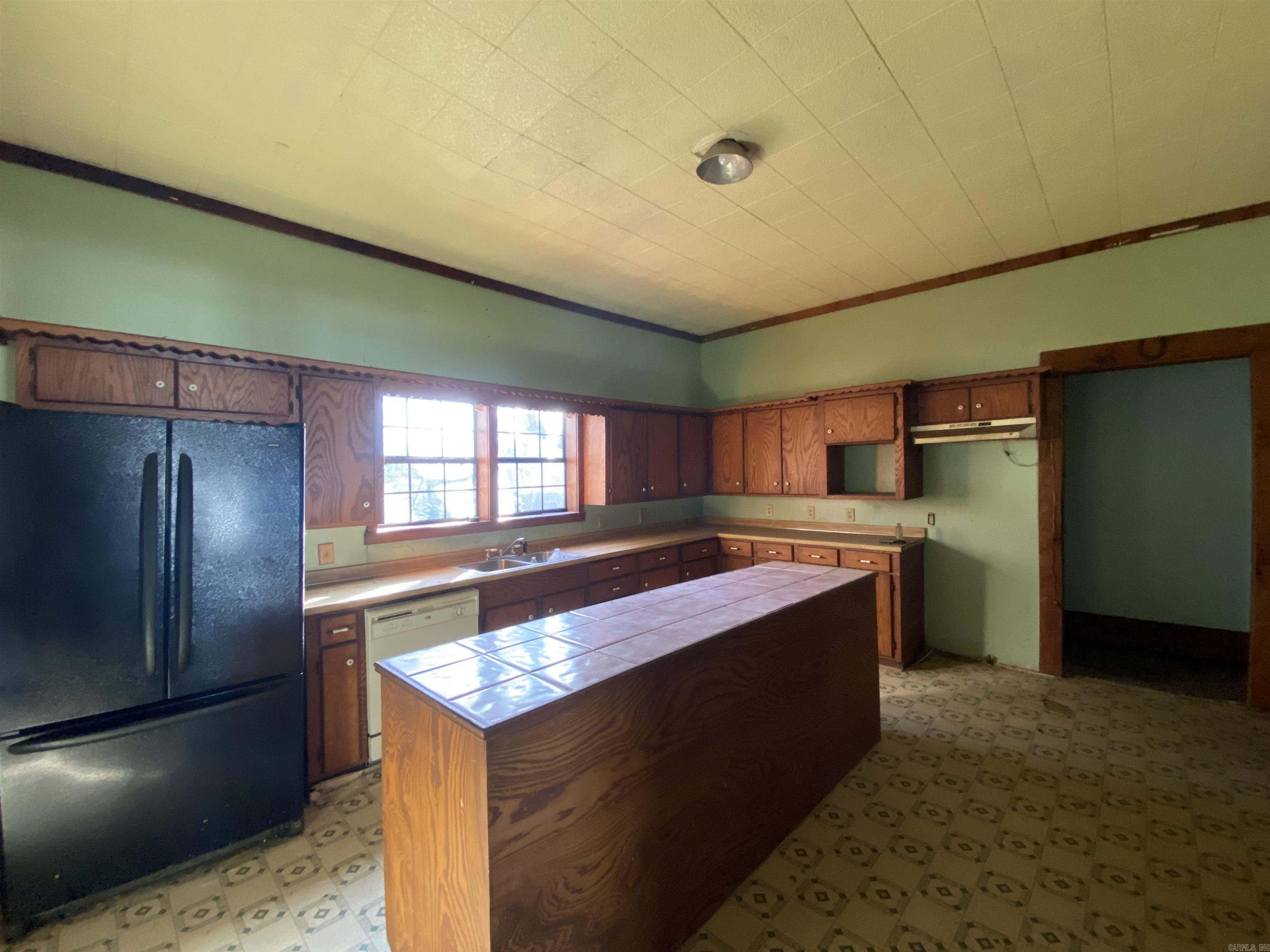 117 W Antioch St  Delight, AR