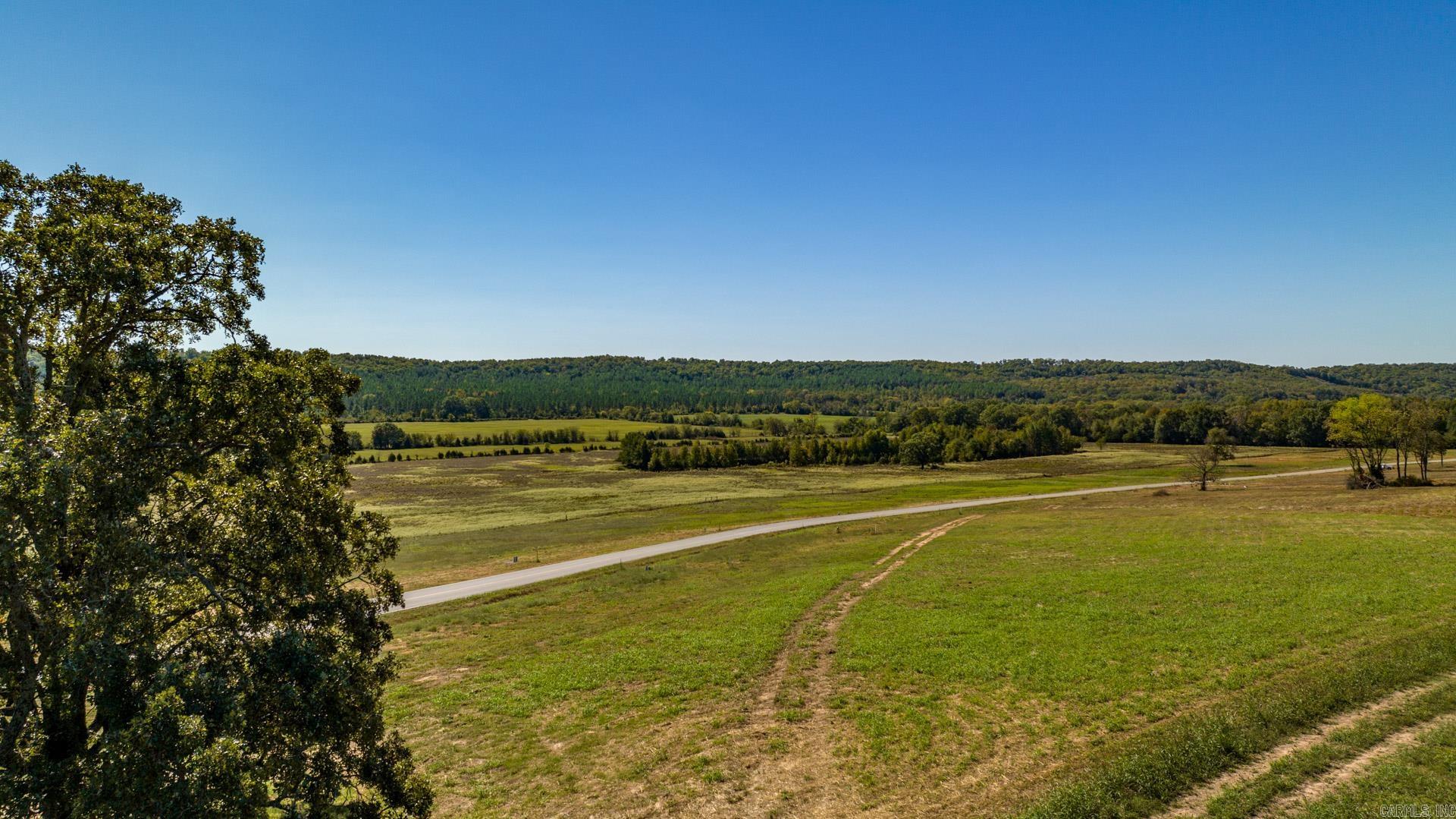 233  Castleberry Road  Greenbrier, AR
