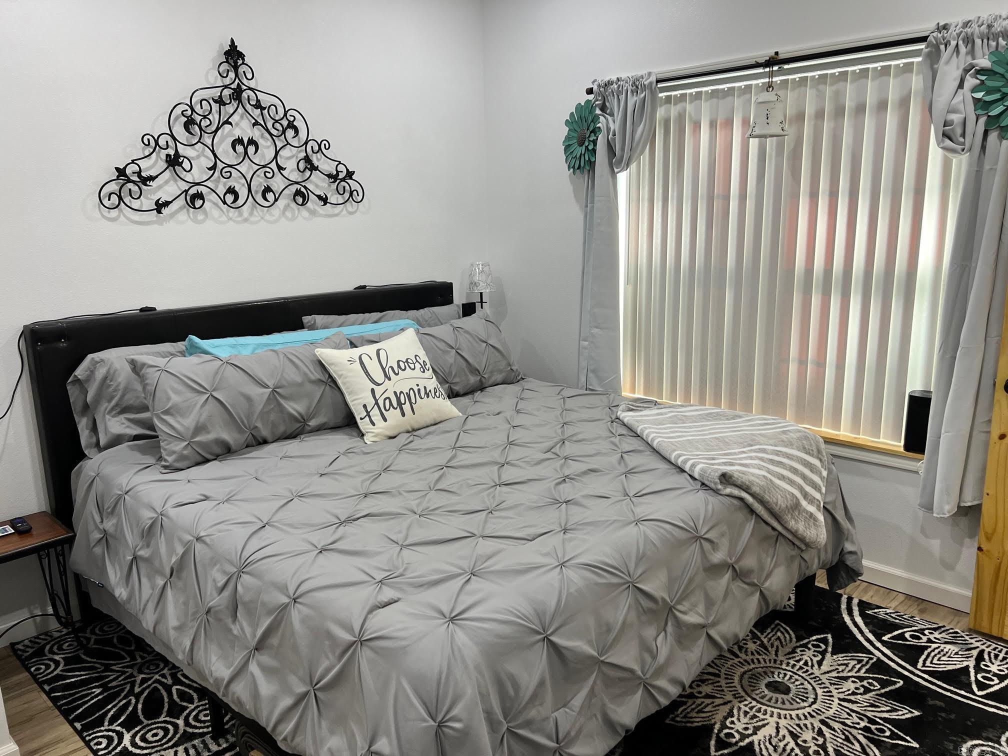 25  Laura's  Heber Springs, AR