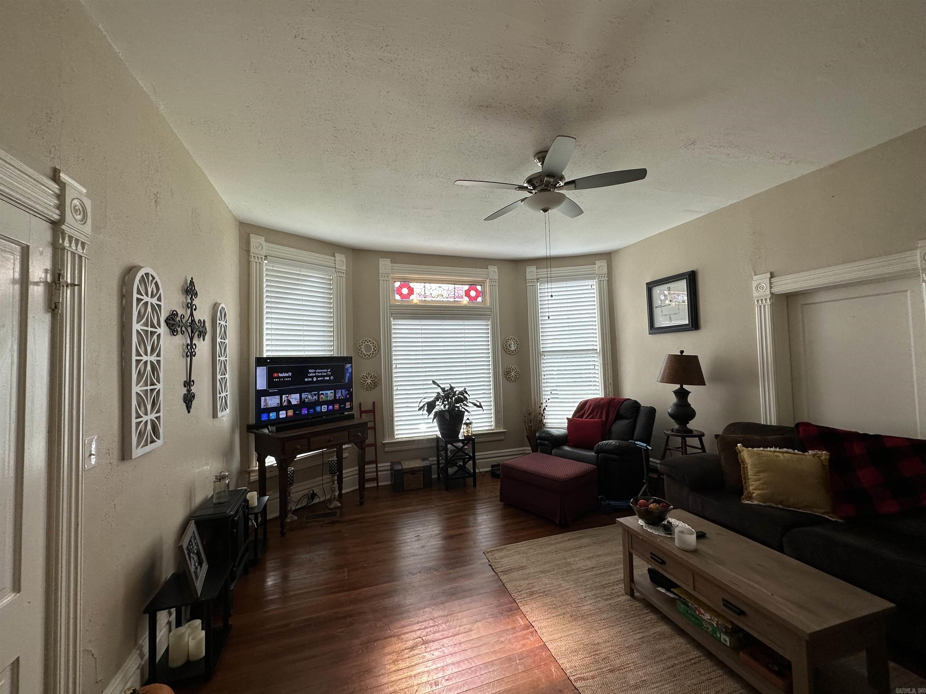 915 E 5th  Texarkana, AR