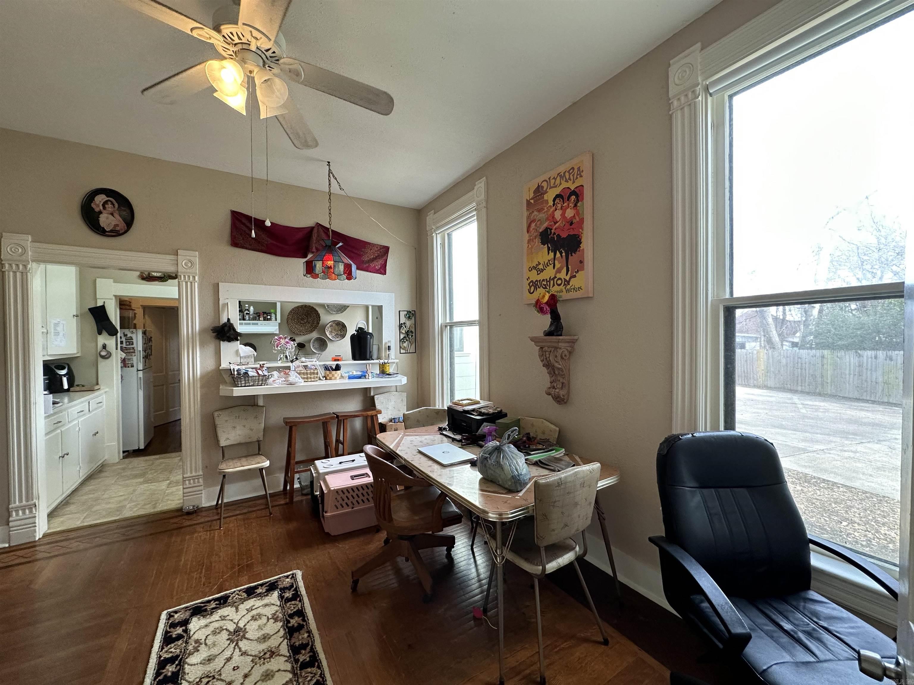 915 E 5th  Texarkana, AR