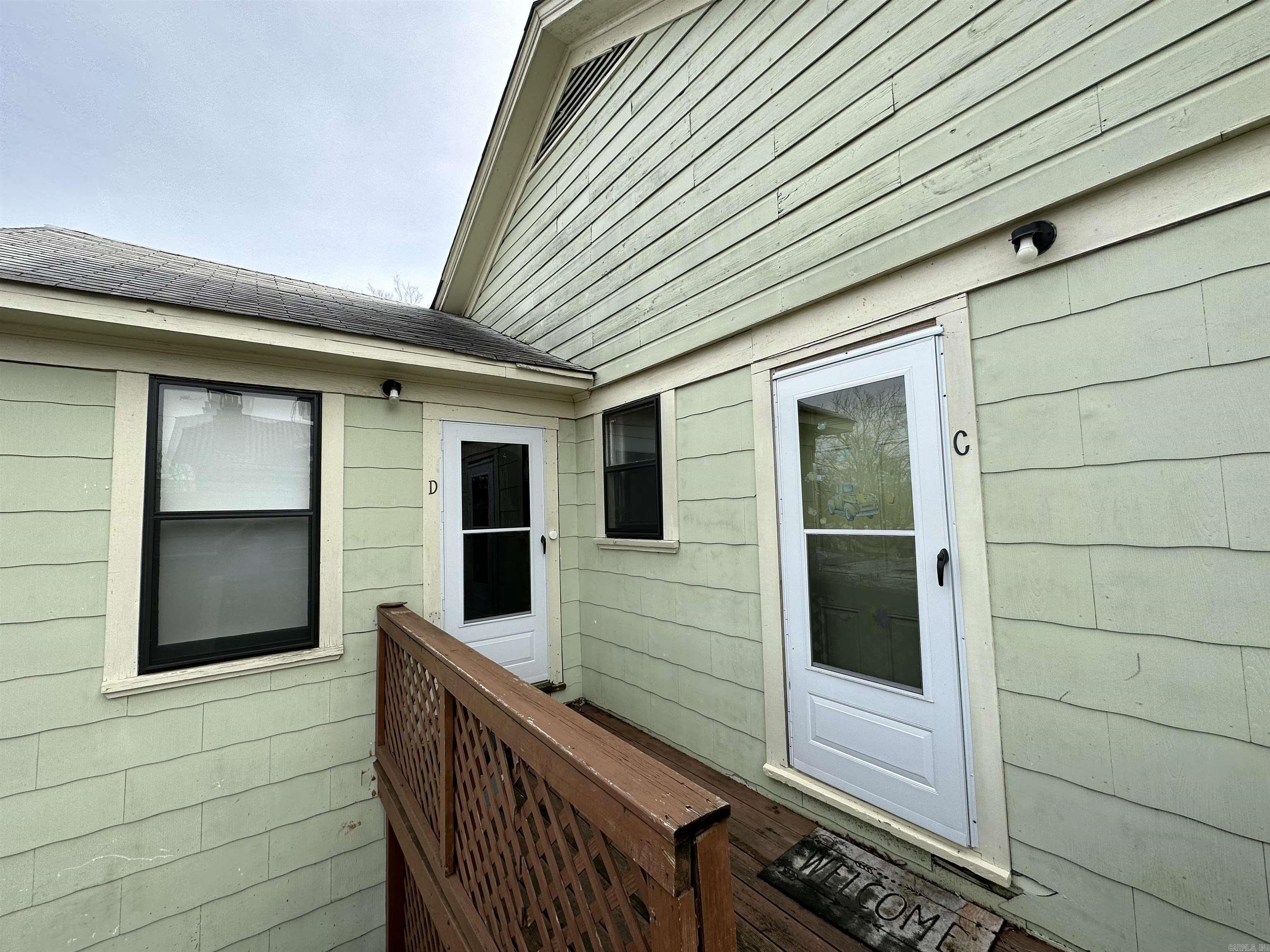 915 E 5th  Texarkana, AR