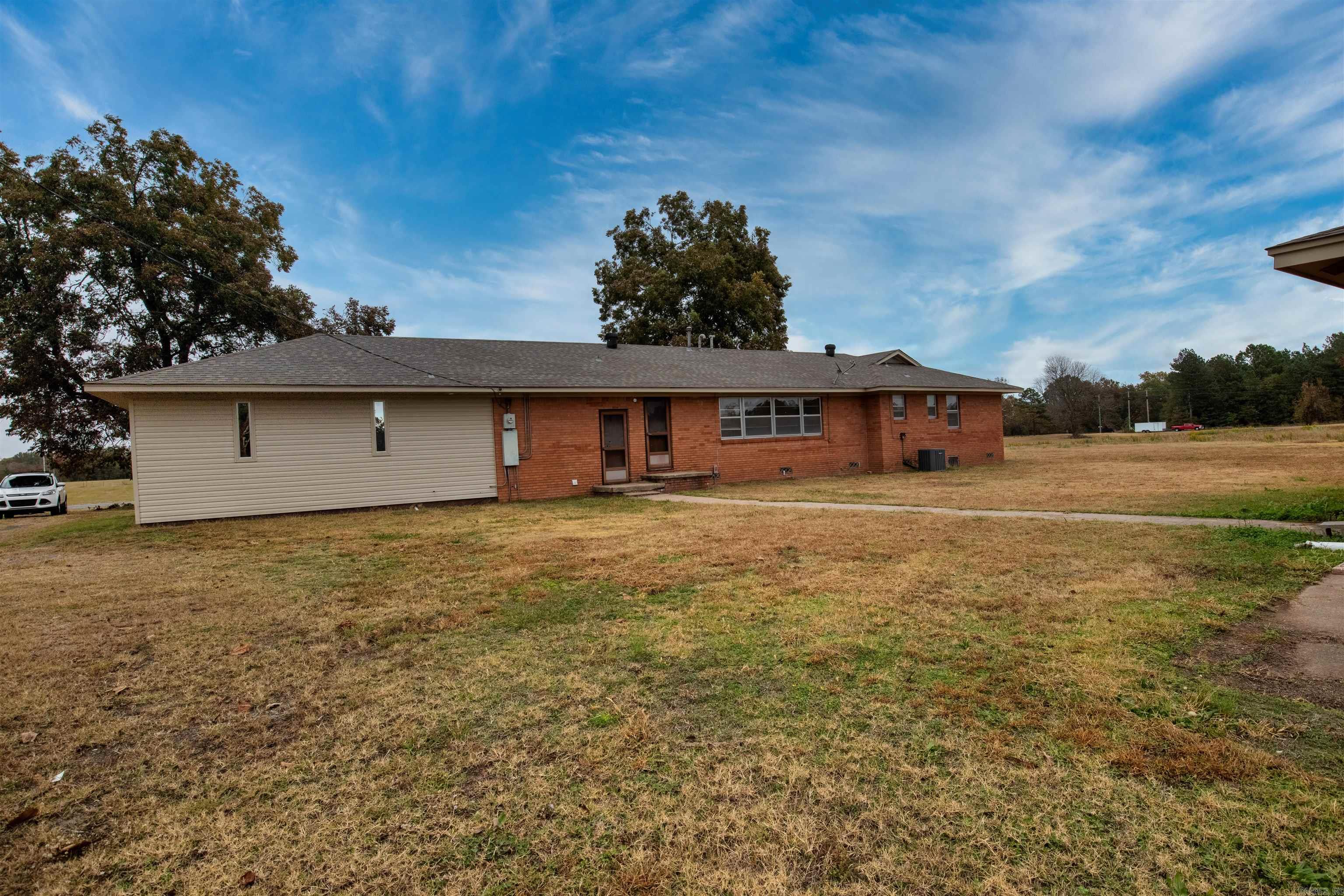 16000  Faulkner Lake  North Little Rock, AR