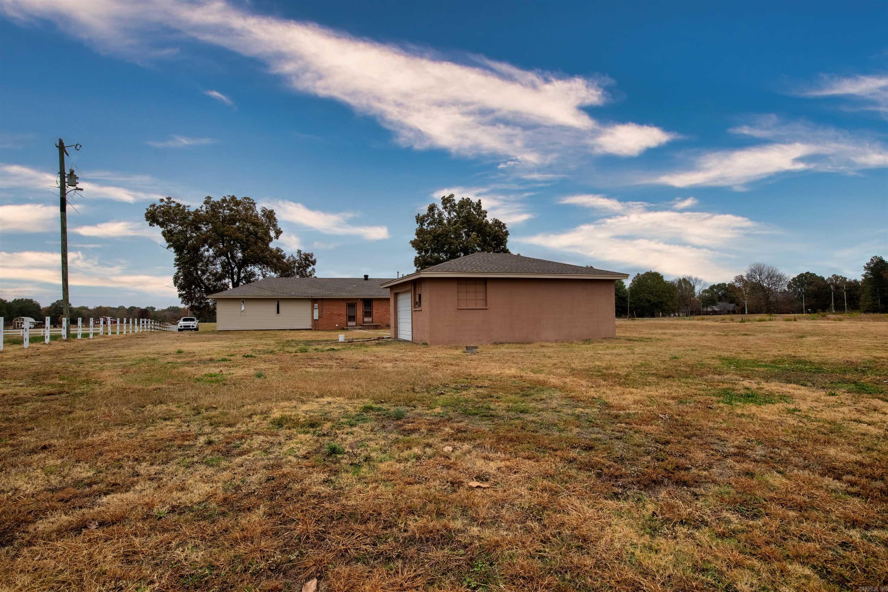 16000  Faulkner Lake  North Little Rock, AR