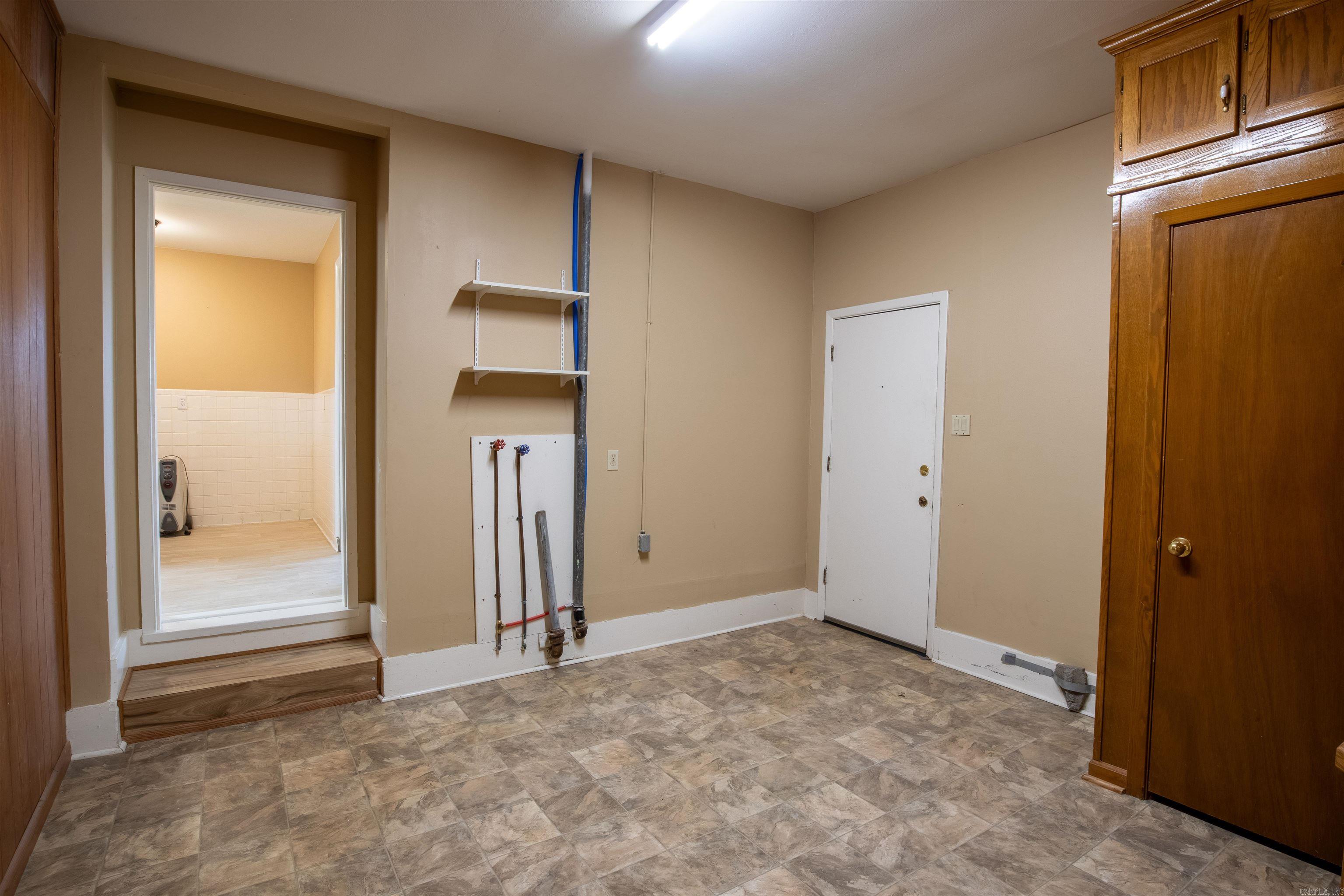 16000  Faulkner Lake  North Little Rock, AR