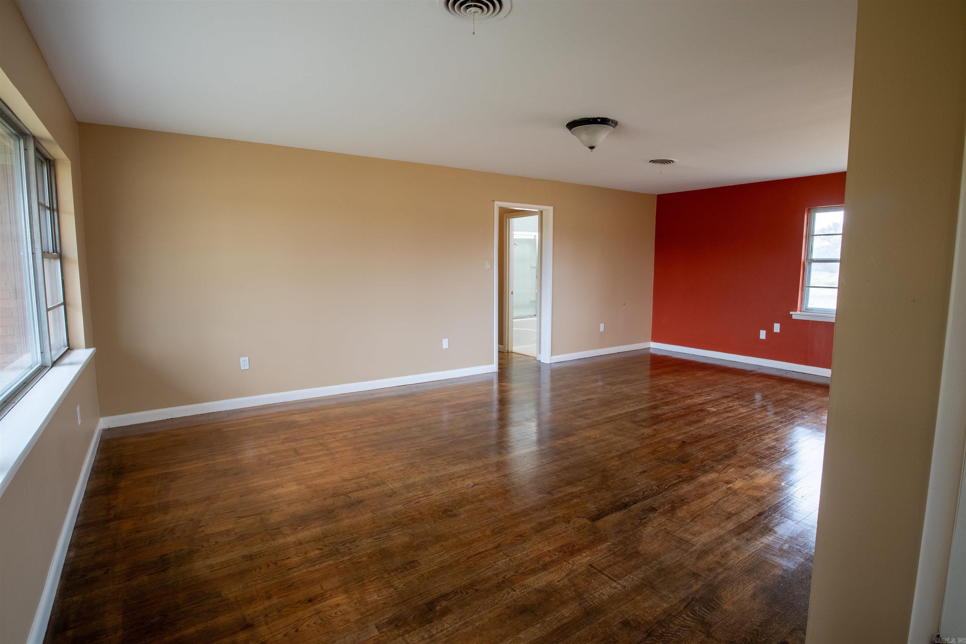 16000  Faulkner Lake  North Little Rock, AR