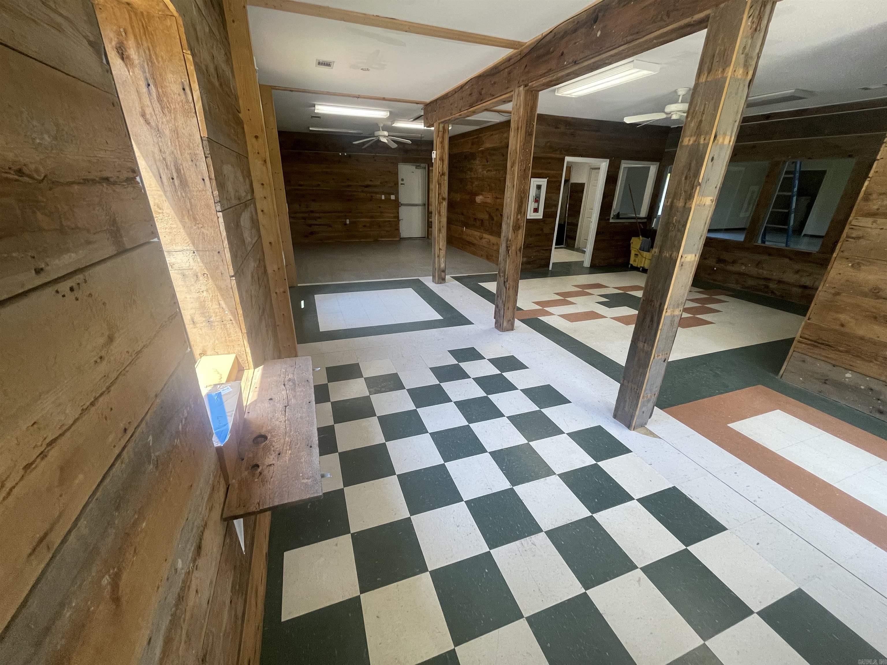 221 E German  Conway, AR