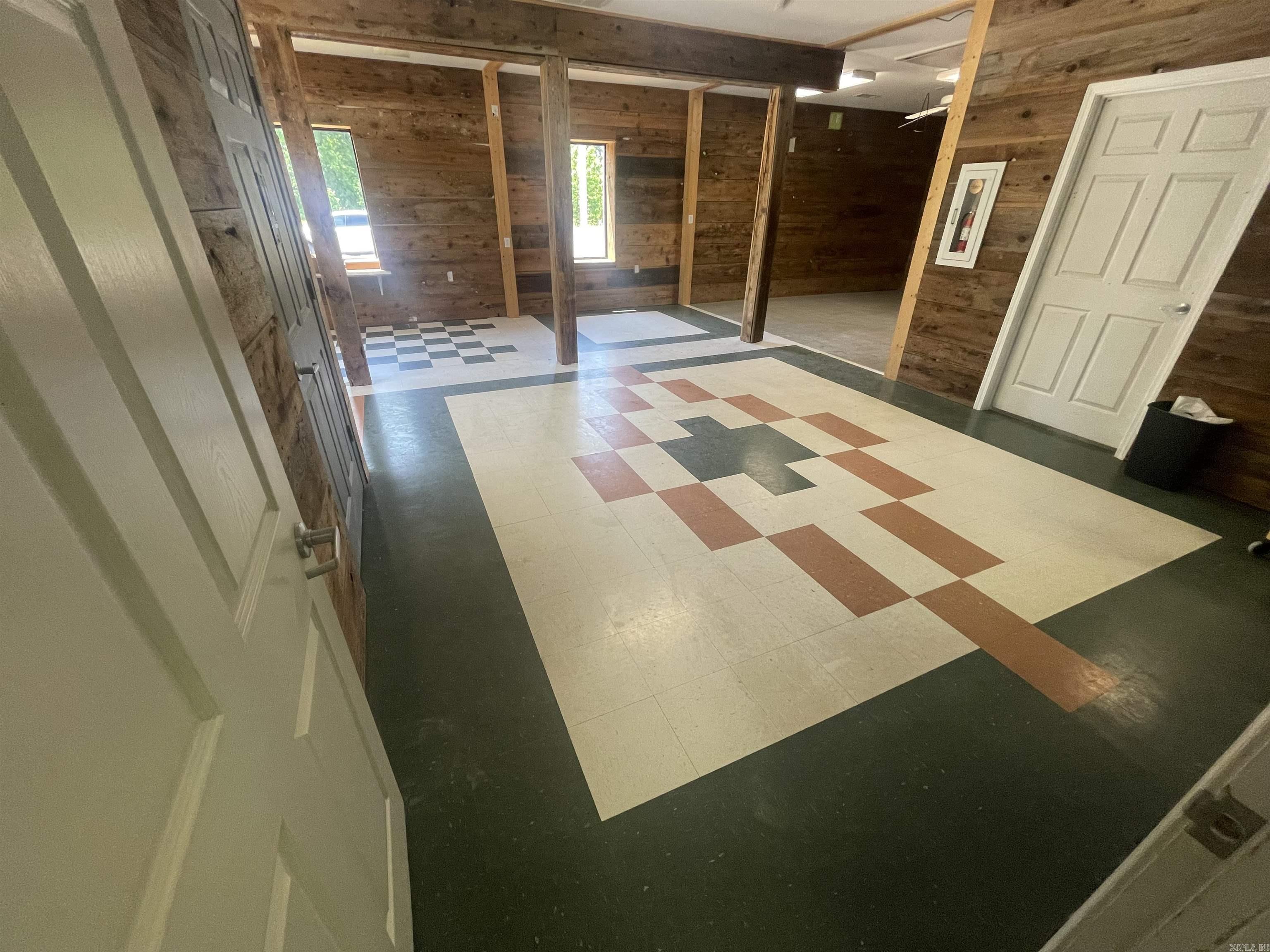 221 E German  Conway, AR