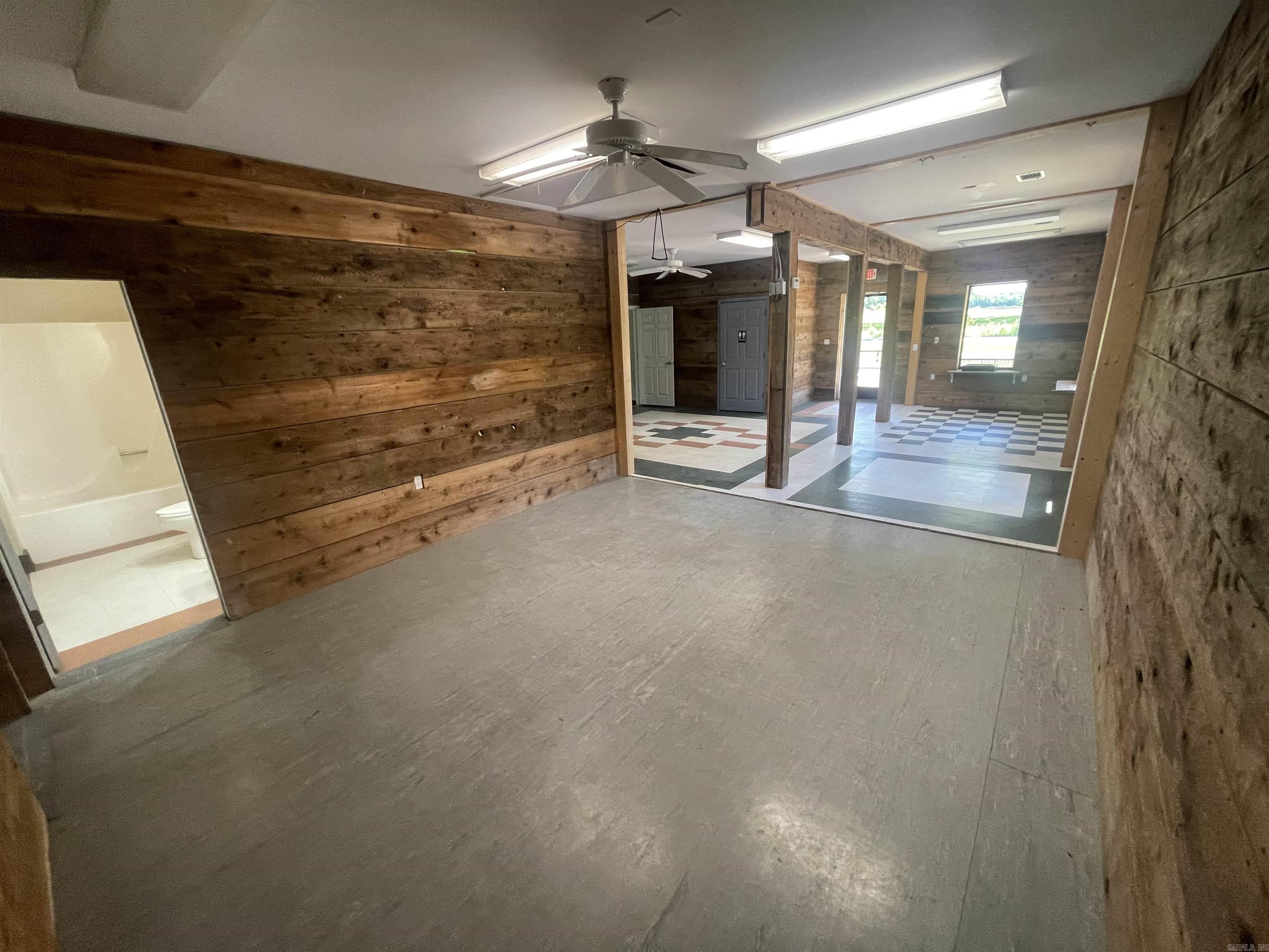221 E German  Conway, AR