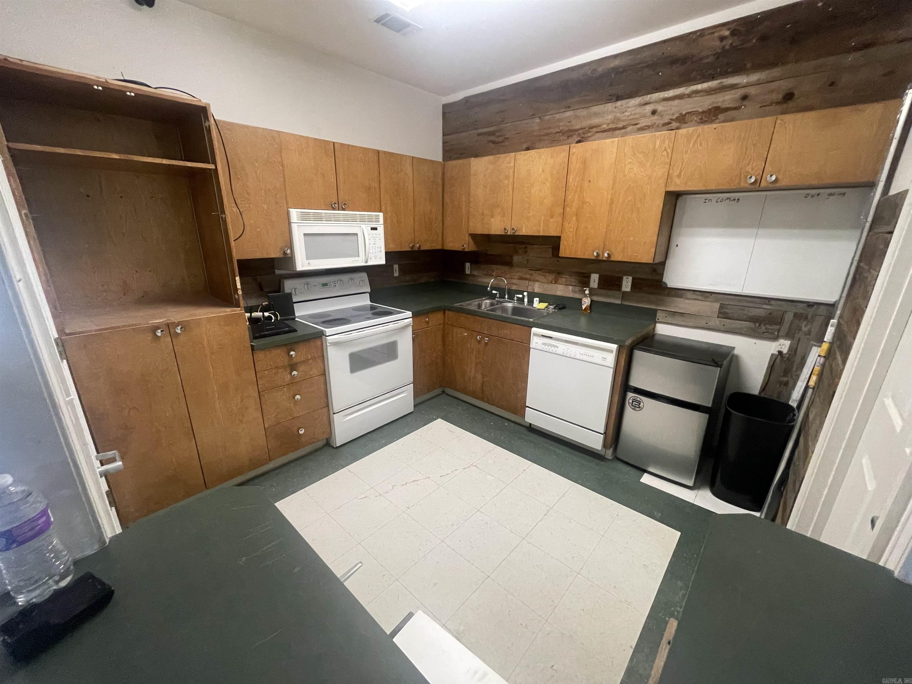 221 E German  Conway, AR