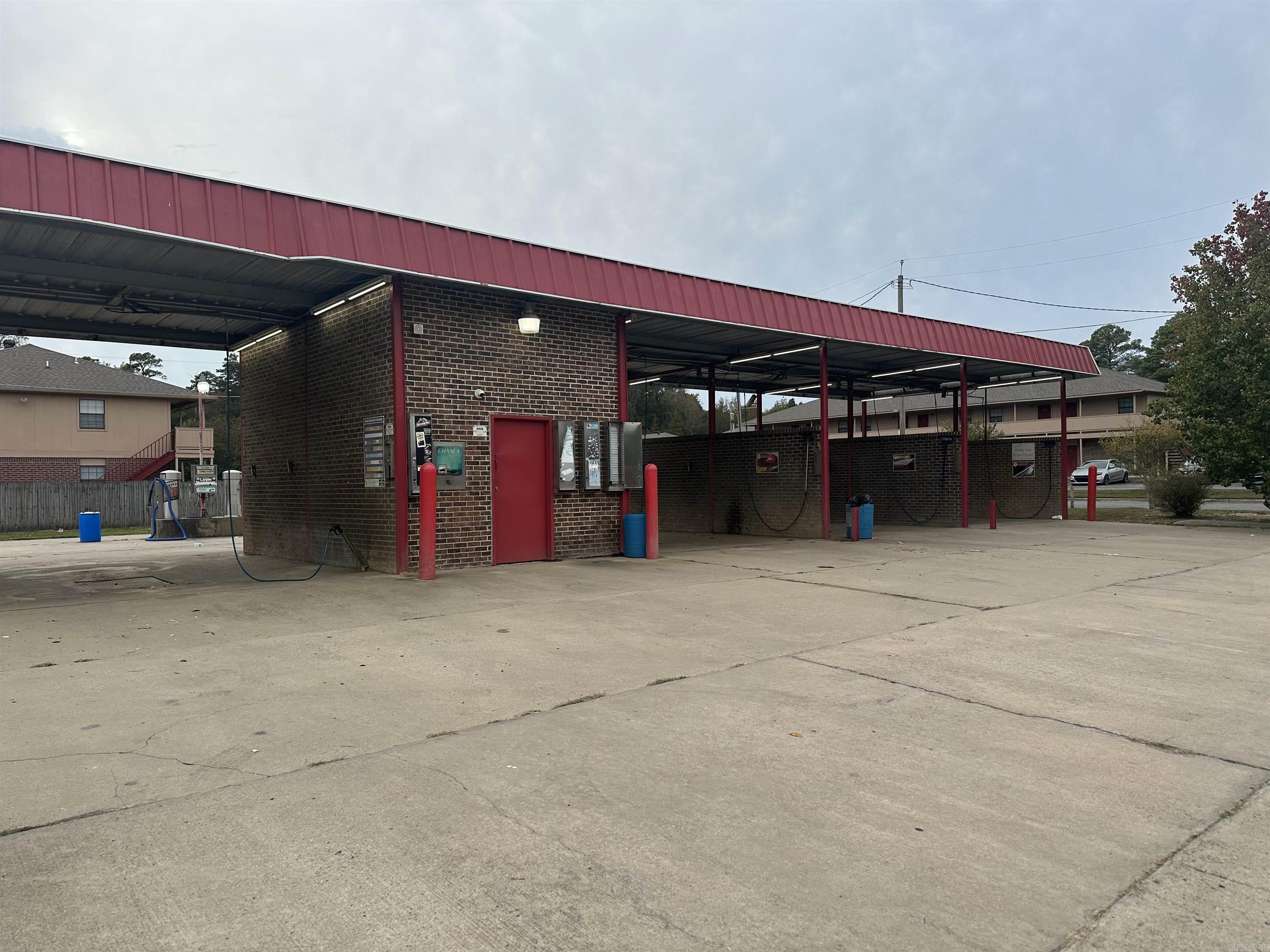 6716  DOLLARWAY RD  White Hall, AR
