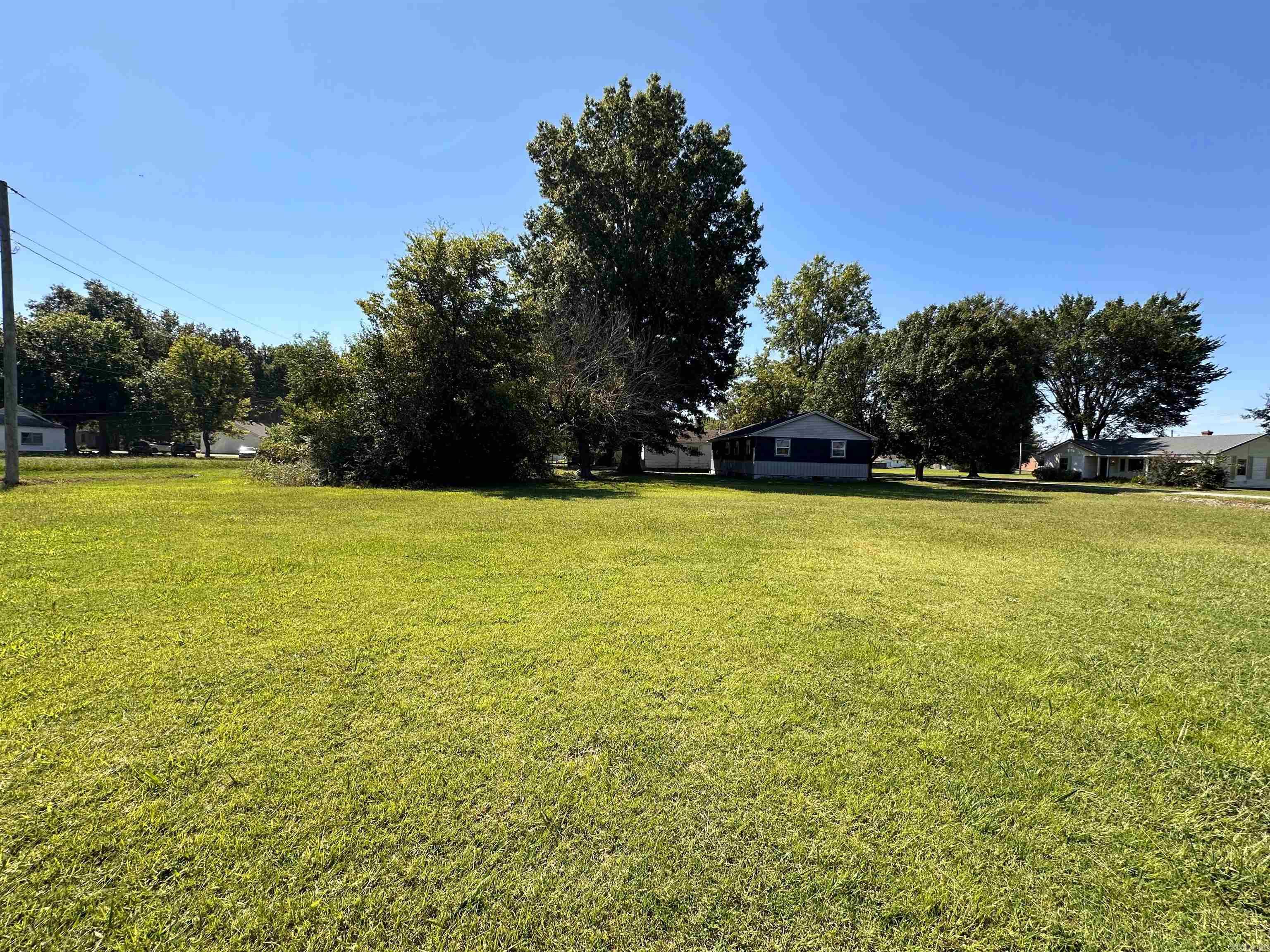 489/ 475 N Taylor  Piggott, AR