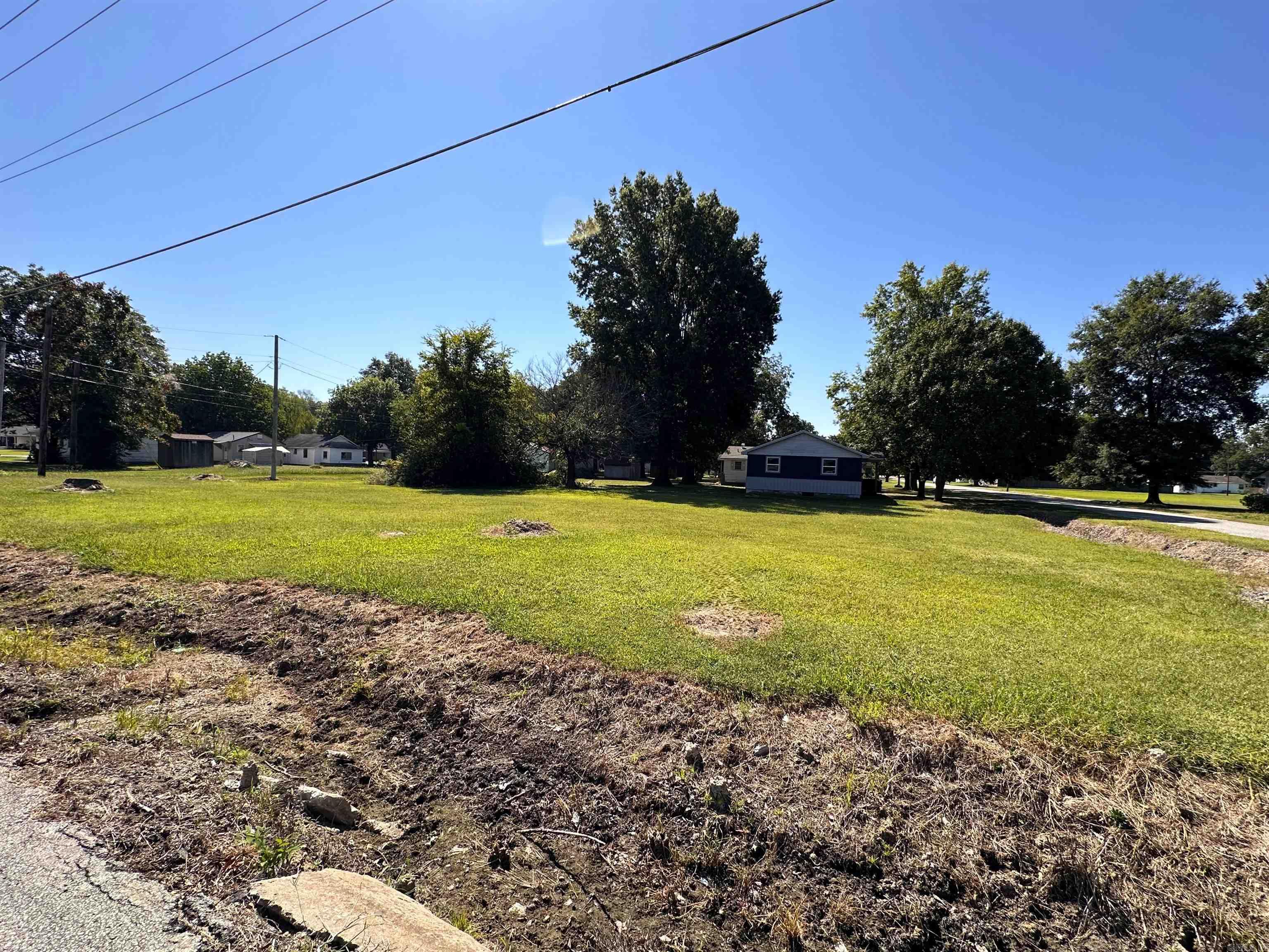 489/ 475 N Taylor  Piggott, AR