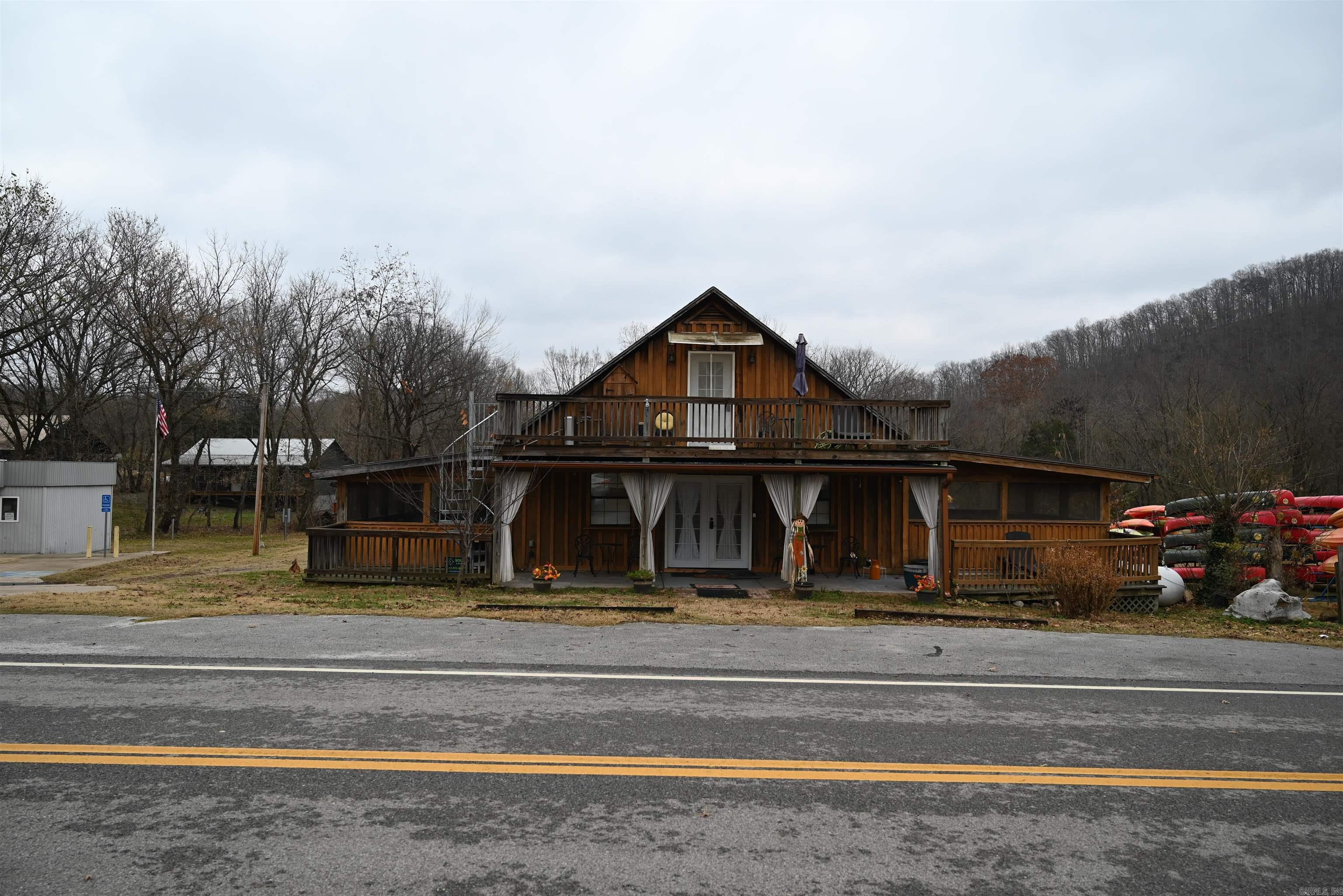 22 N Frost St. Gilbert, AR 72675