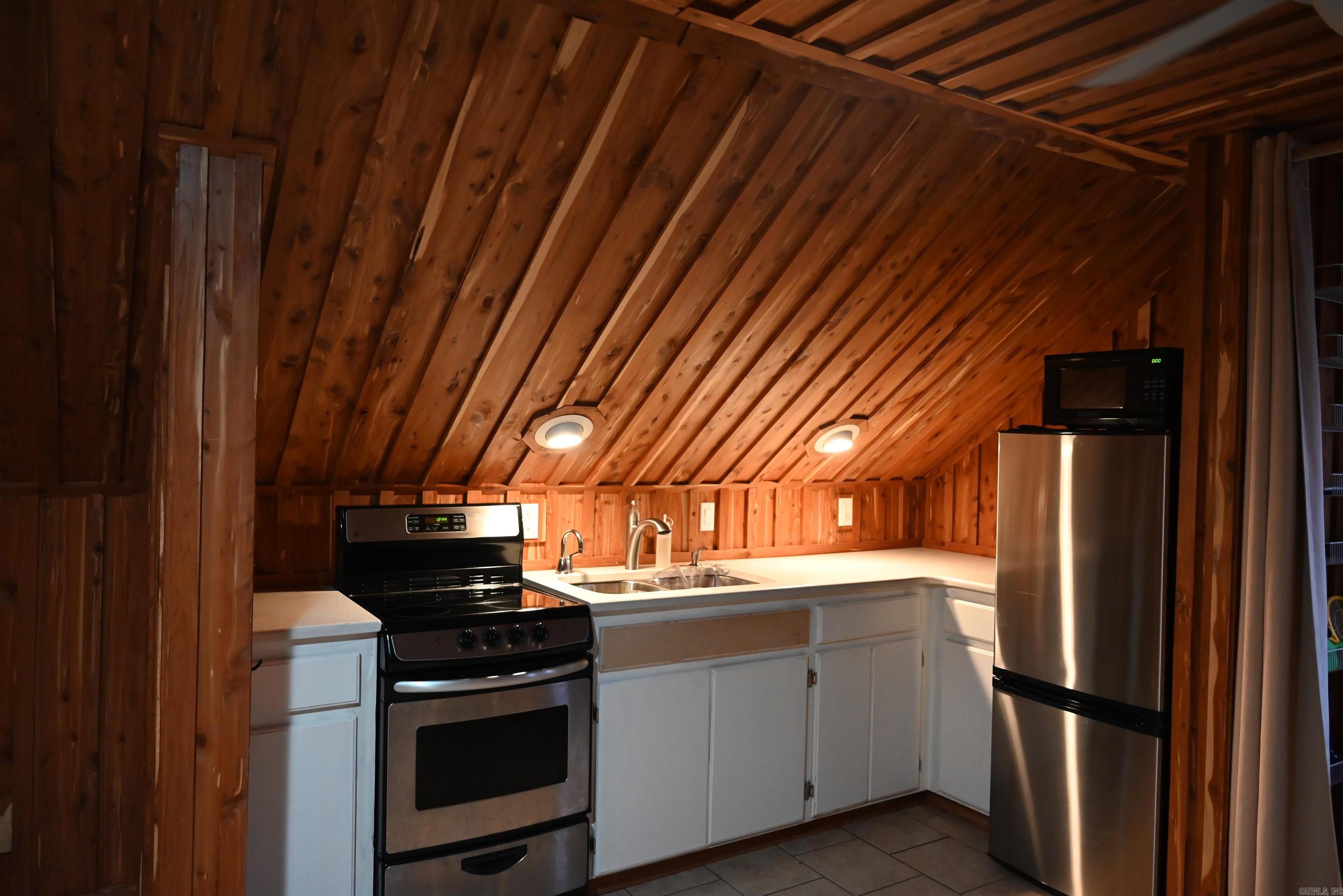22 N Frost St. Gilbert, AR 72675