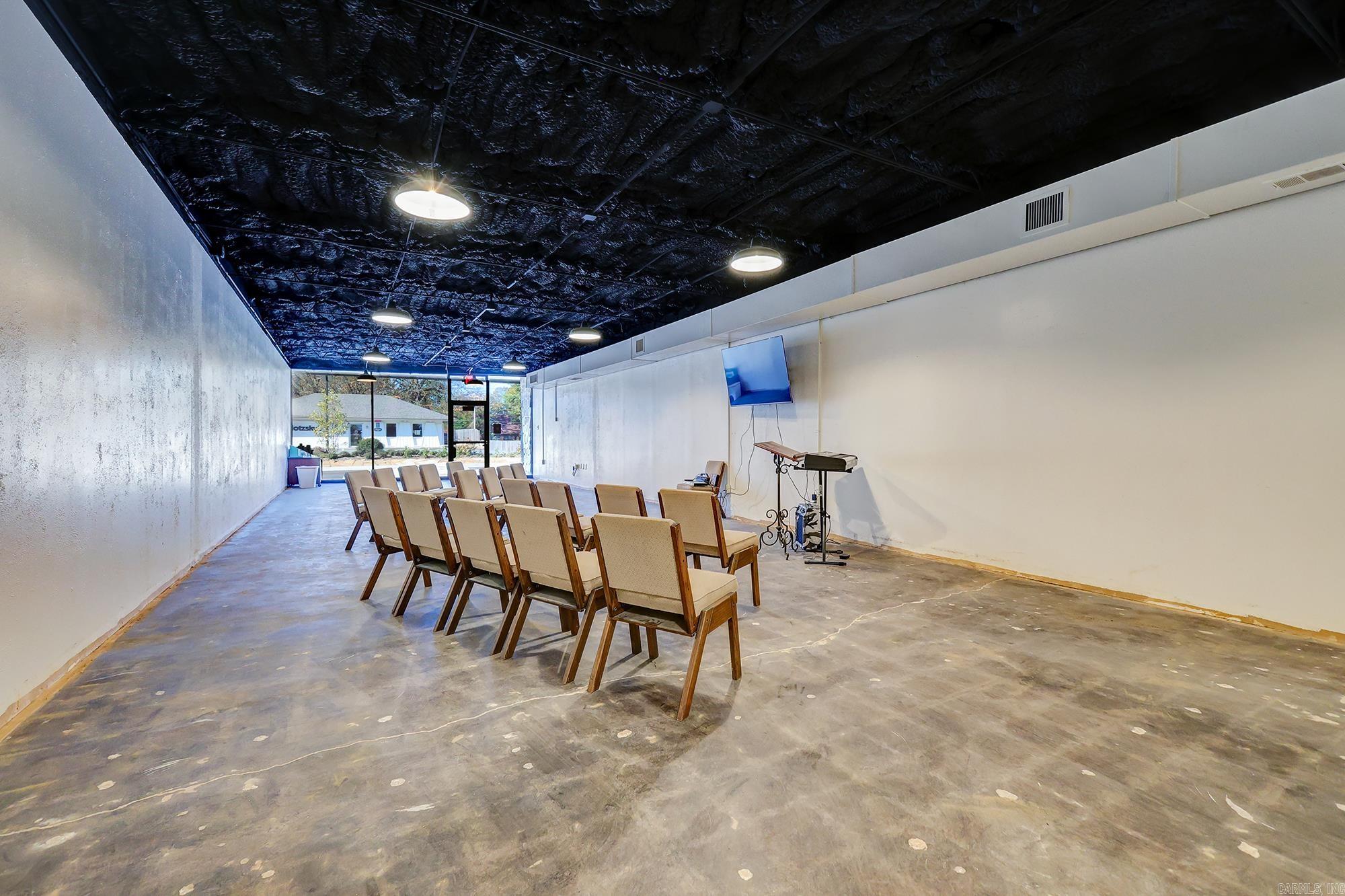 3422  John F Kennedy  North Little Rock, AR