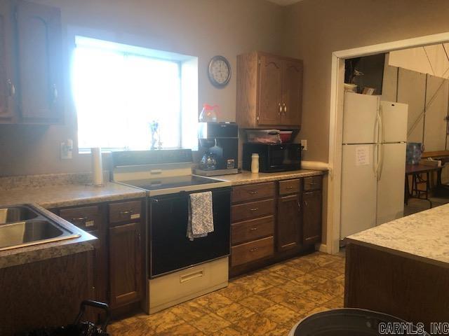 3105  Hwy. 63  Portia, AR