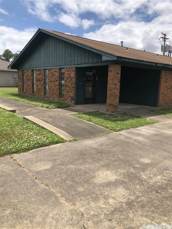 101  Carlton  Dumas, AR