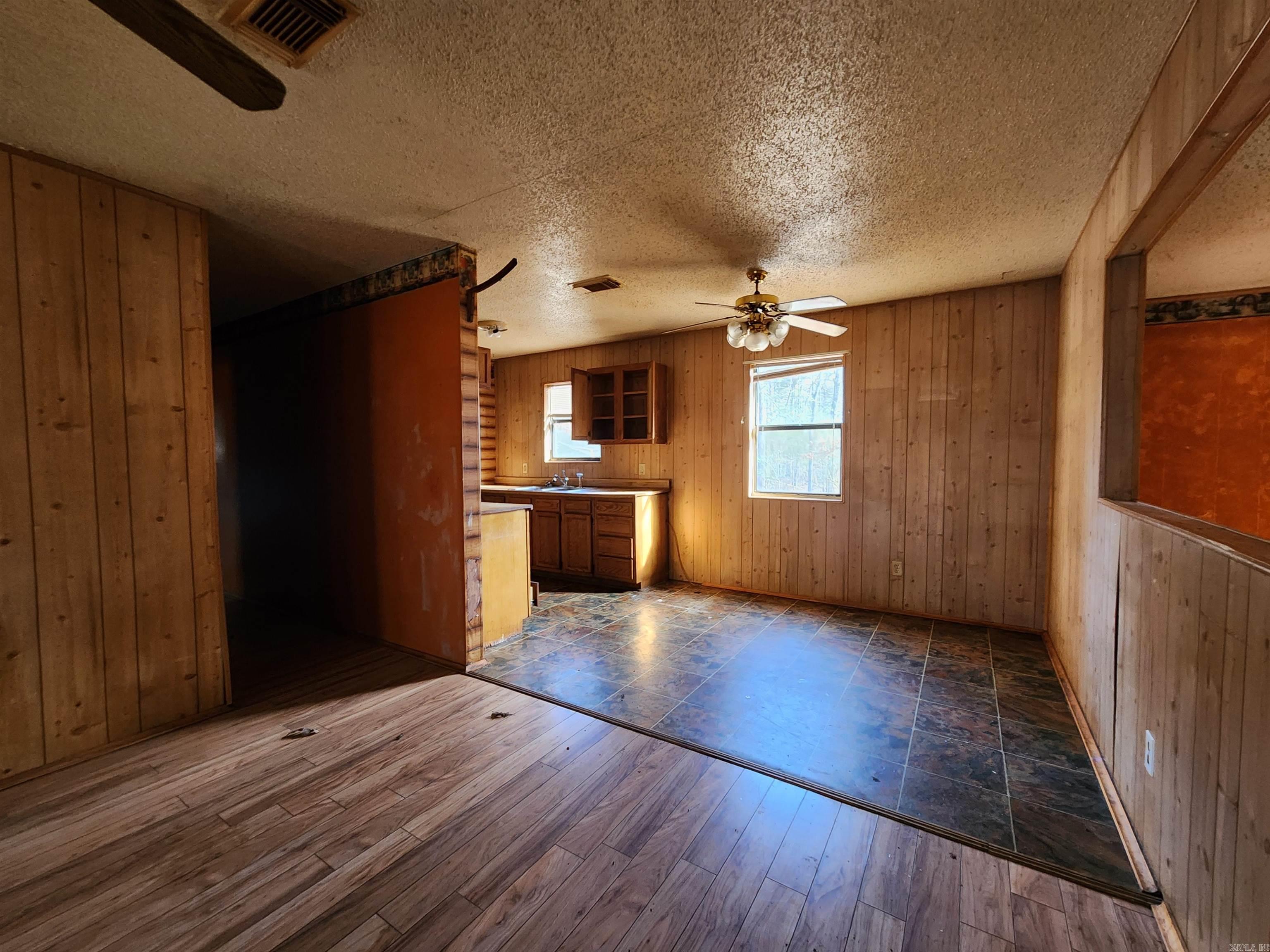 414 Carole Judsonia, AR 72081
