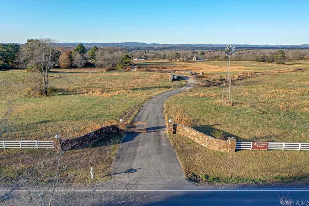 3950  Airport Rd  Pearcy, AR