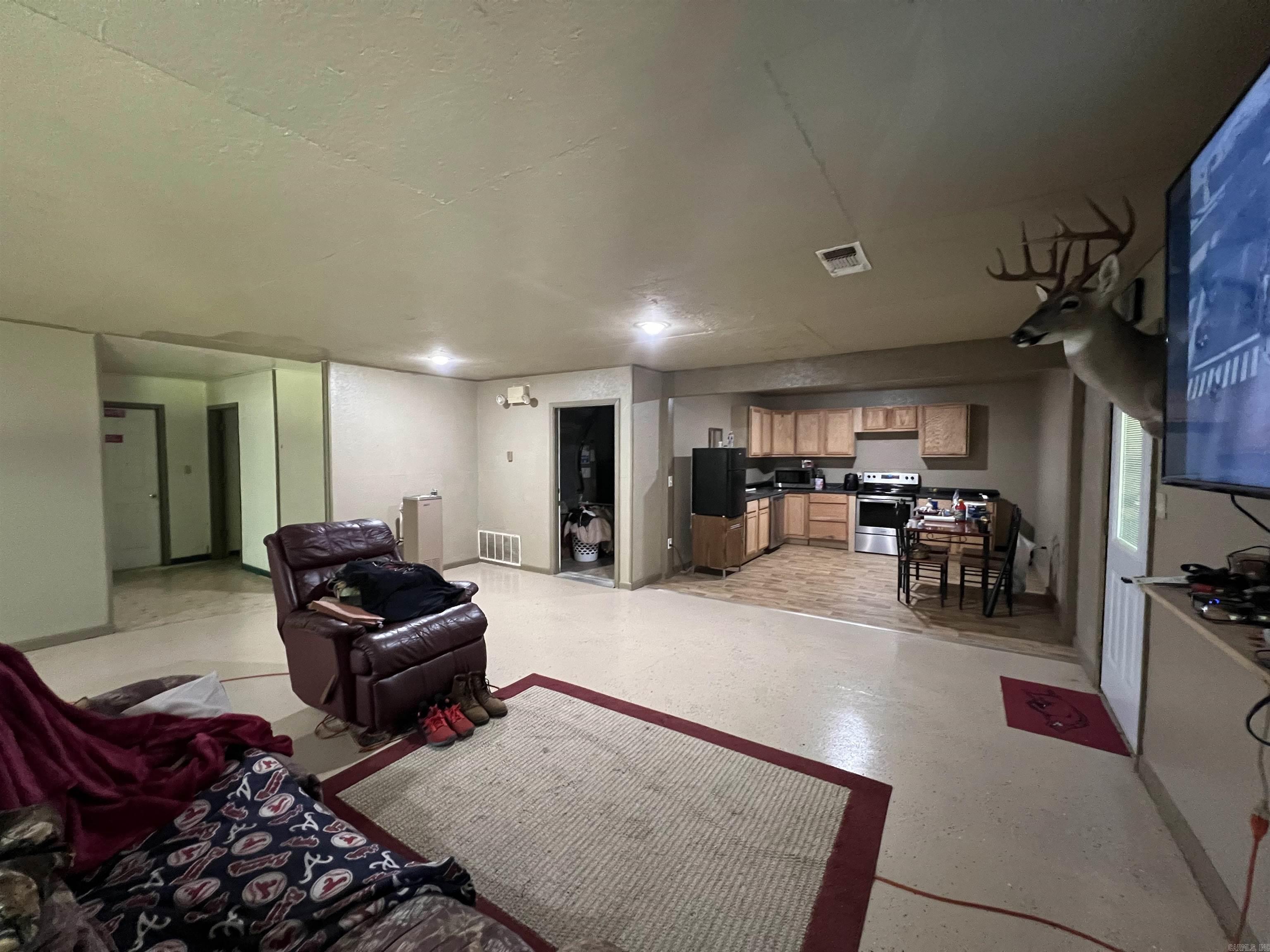 1011  Polk Road 38  Hatfield, AR