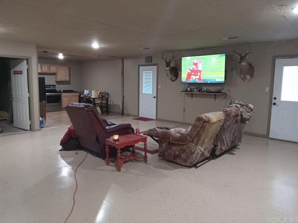 1011  Polk Road 38  Hatfield, AR
