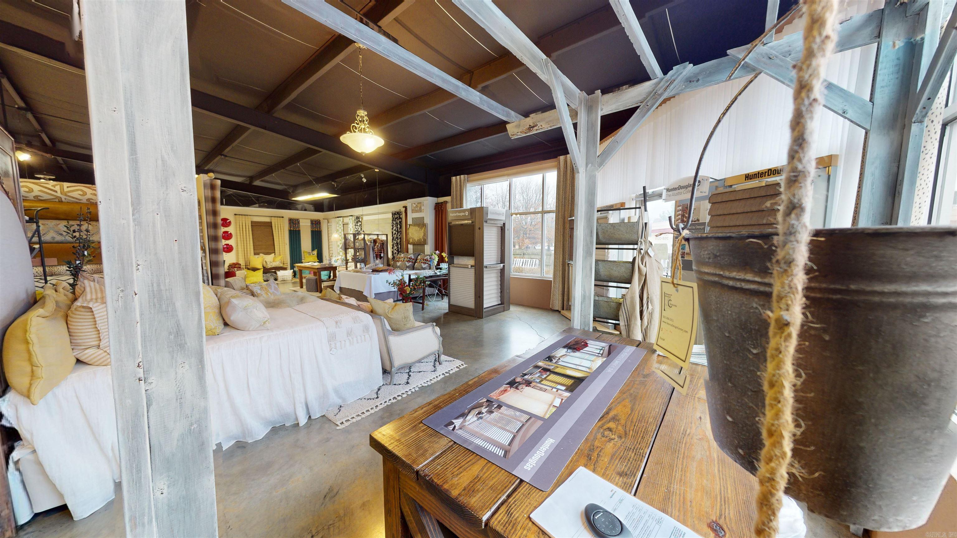 1612 W Beebe Capps  Searcy, AR