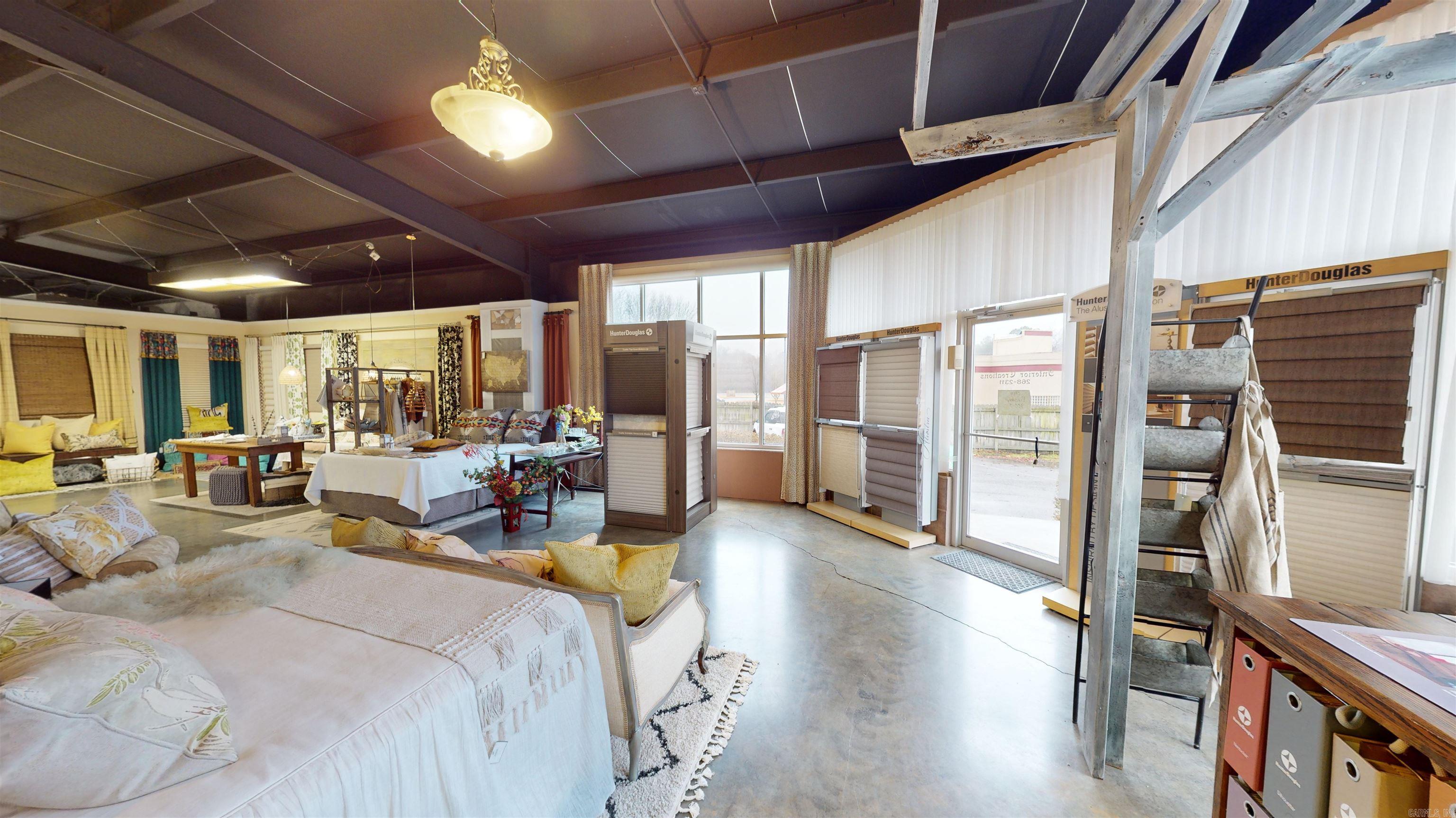 1612 W Beebe Capps  Searcy, AR
