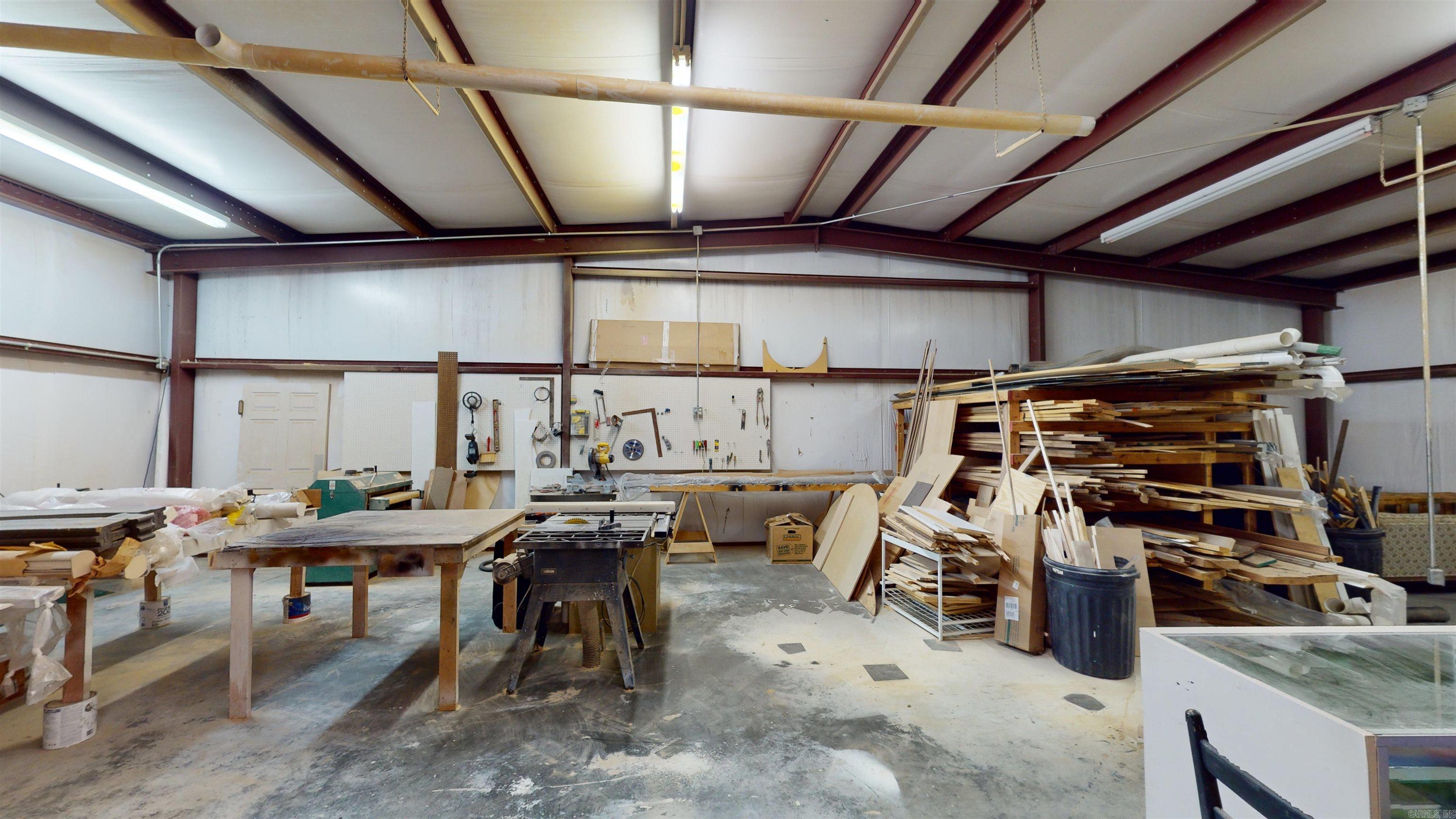 1612 W Beebe Capps  Searcy, AR