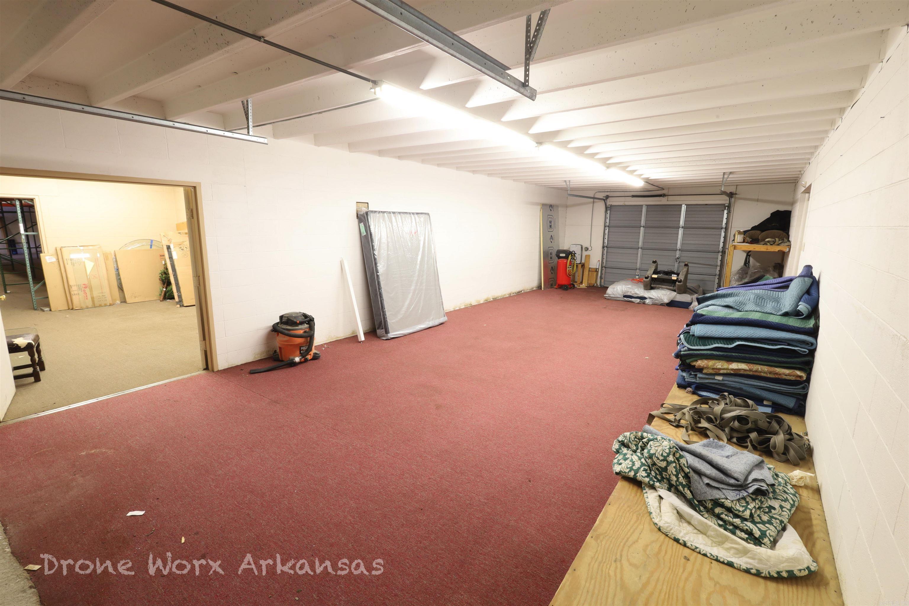 100  Lynn  Marshall, AR