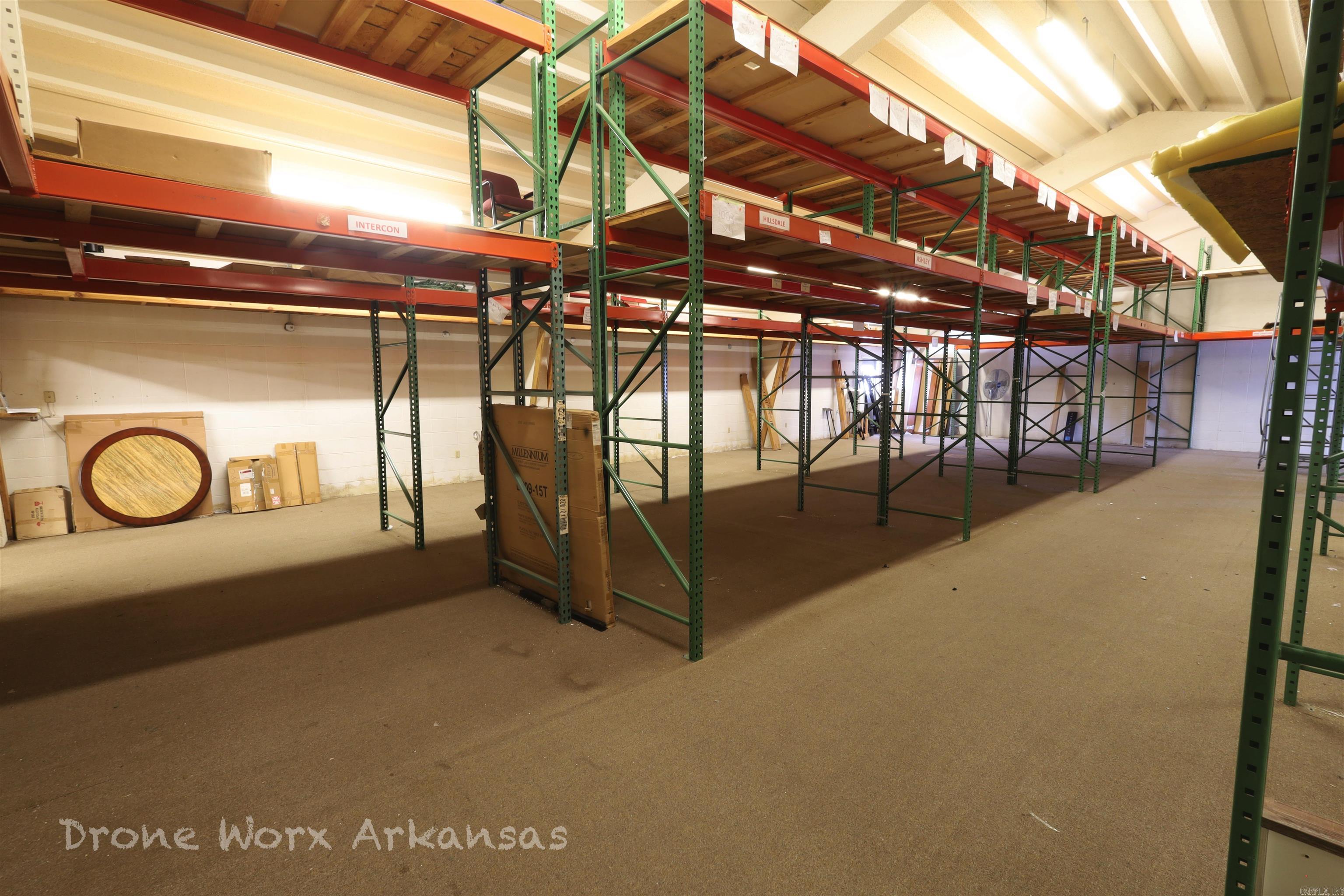 100  Lynn  Marshall, AR