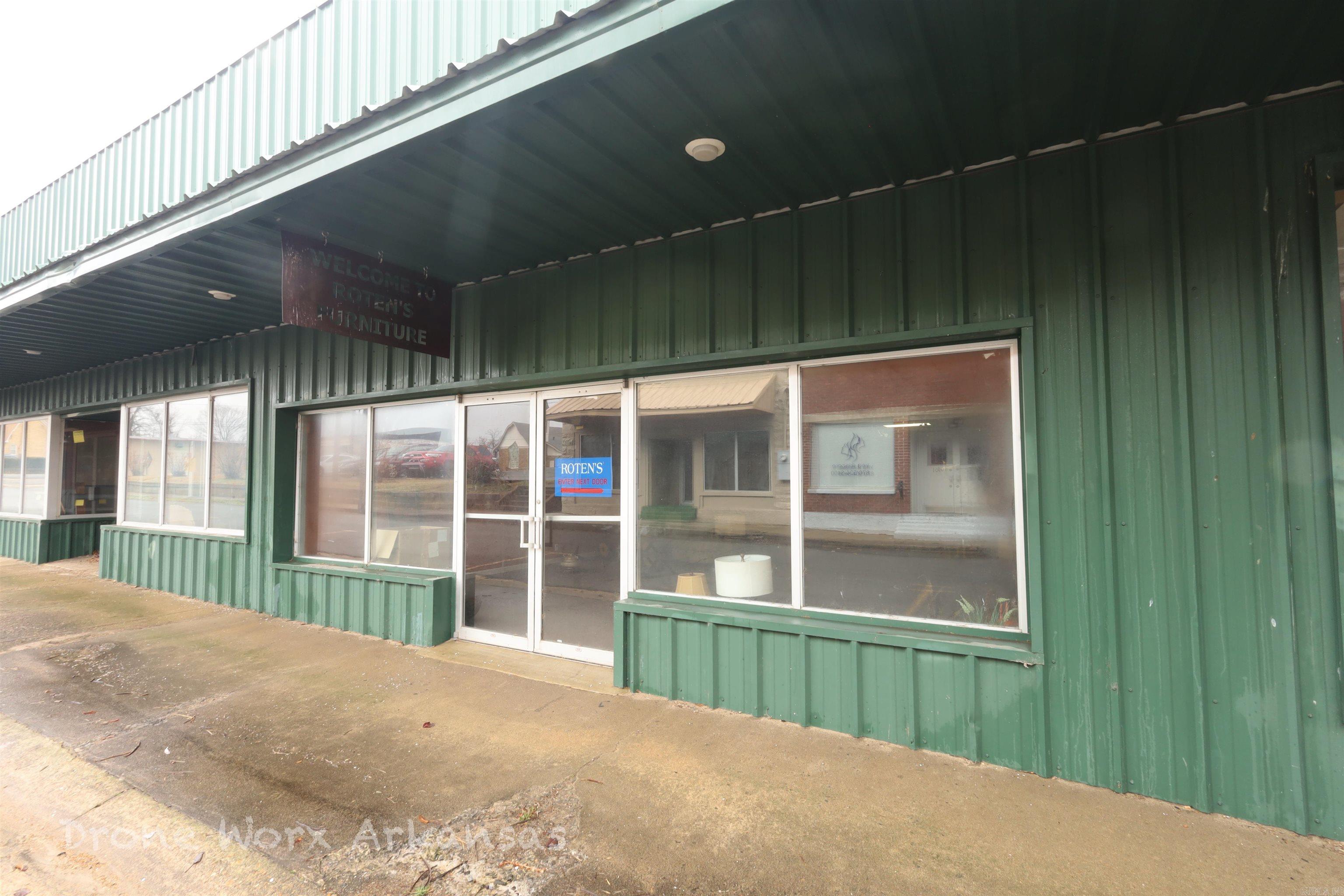 100-D  Main  Marshall, AR