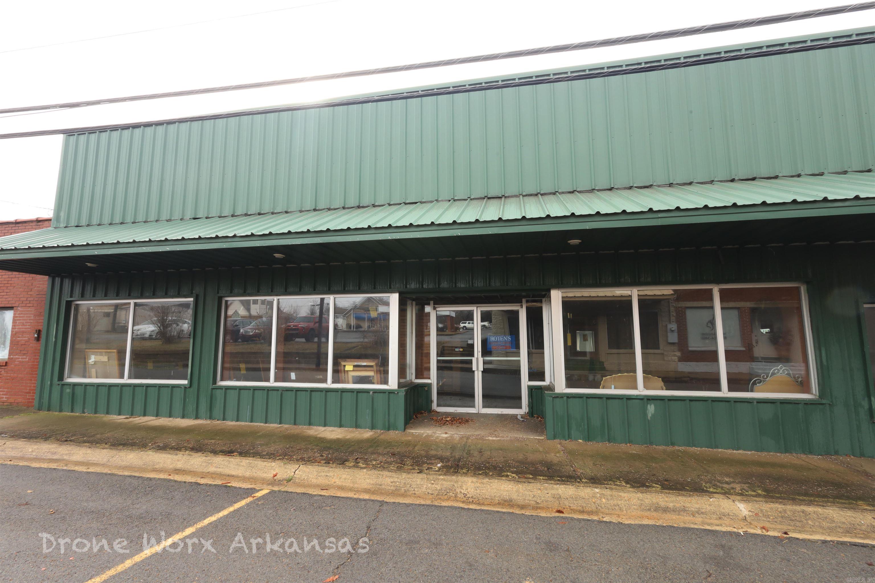 100-E  Main  Marshall, AR