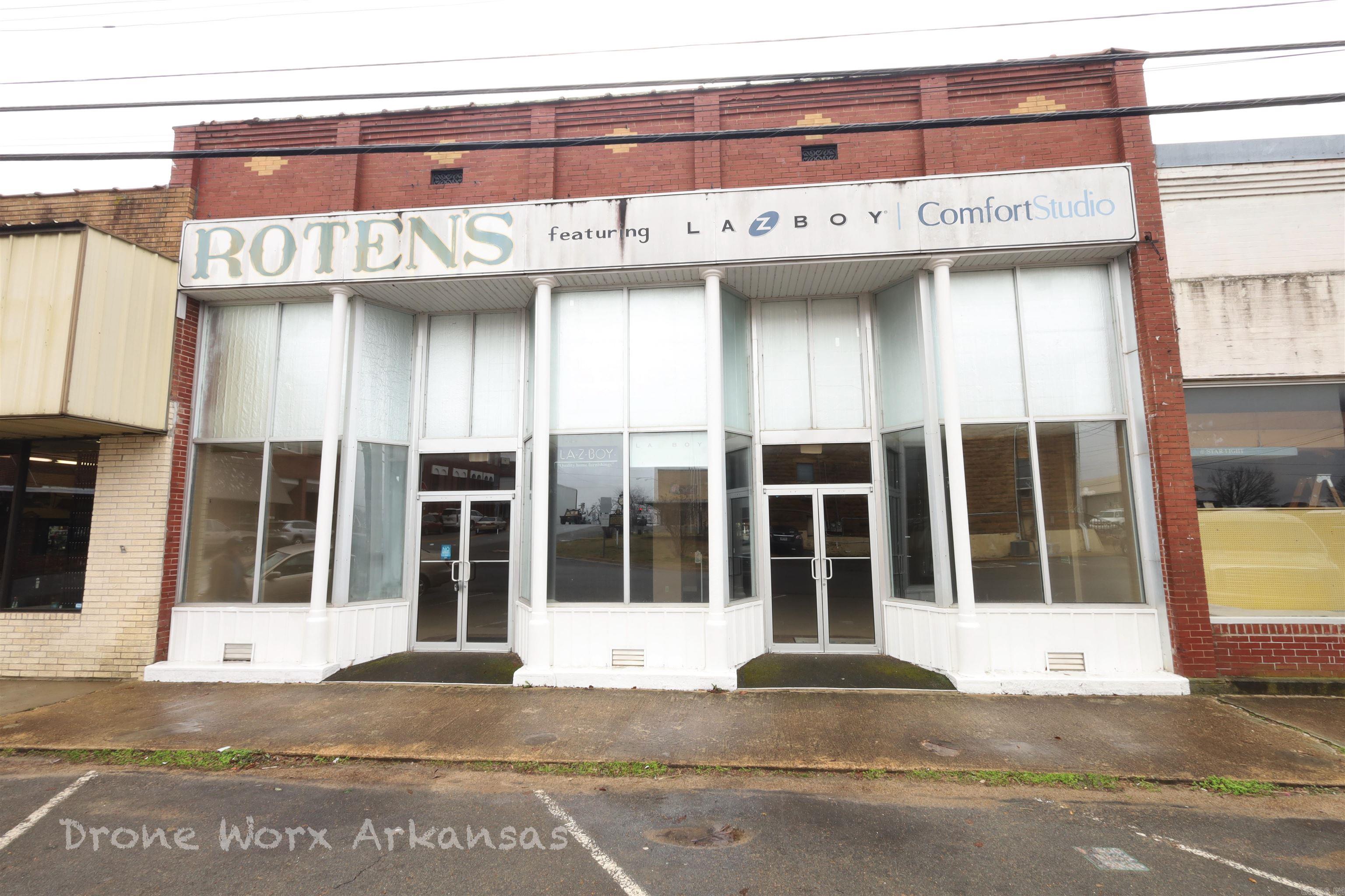 103 W Main  Marshall, AR