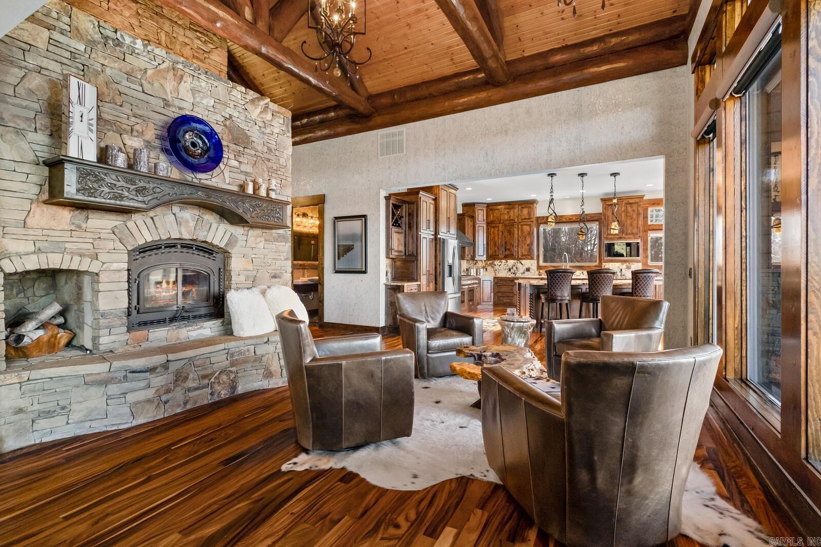 768 Cobblestone Lane Eureka Springs, AR 72631
