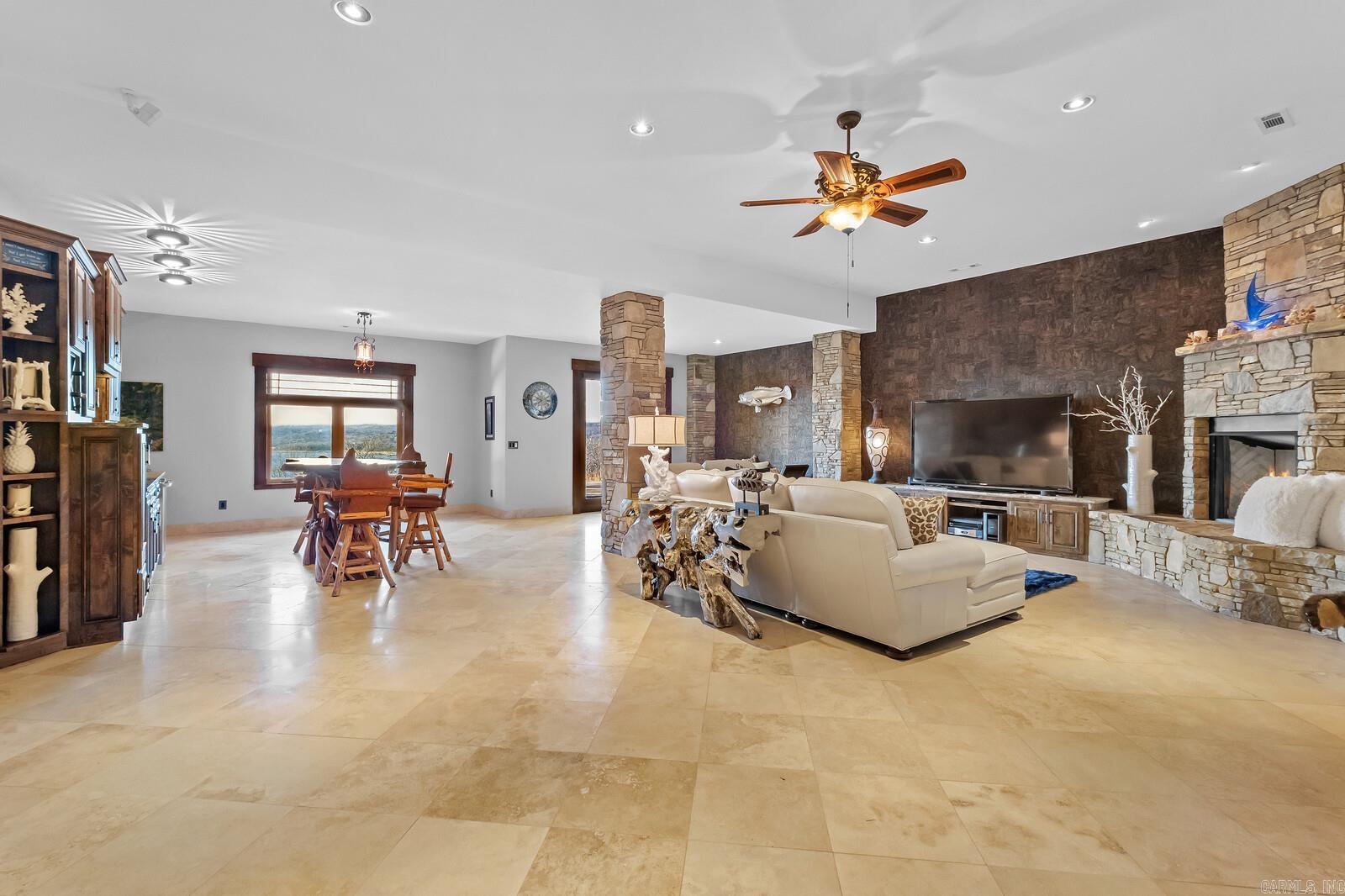 768 Cobblestone Lane Eureka Springs, AR 72631